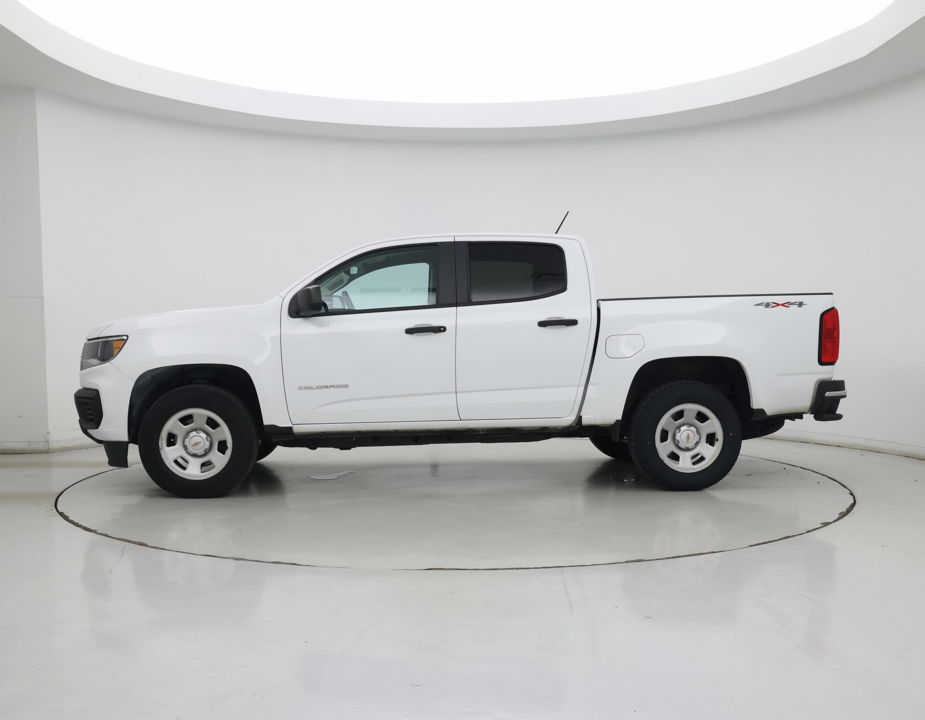 Thumbnail: 2021 Chevrolet Colorado - 3