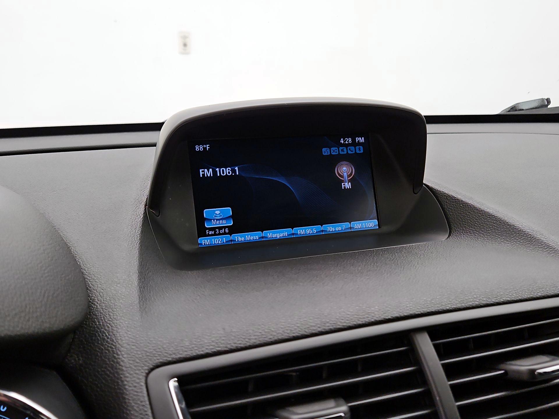 Thumbnail: 2015 Buick Encore - 15