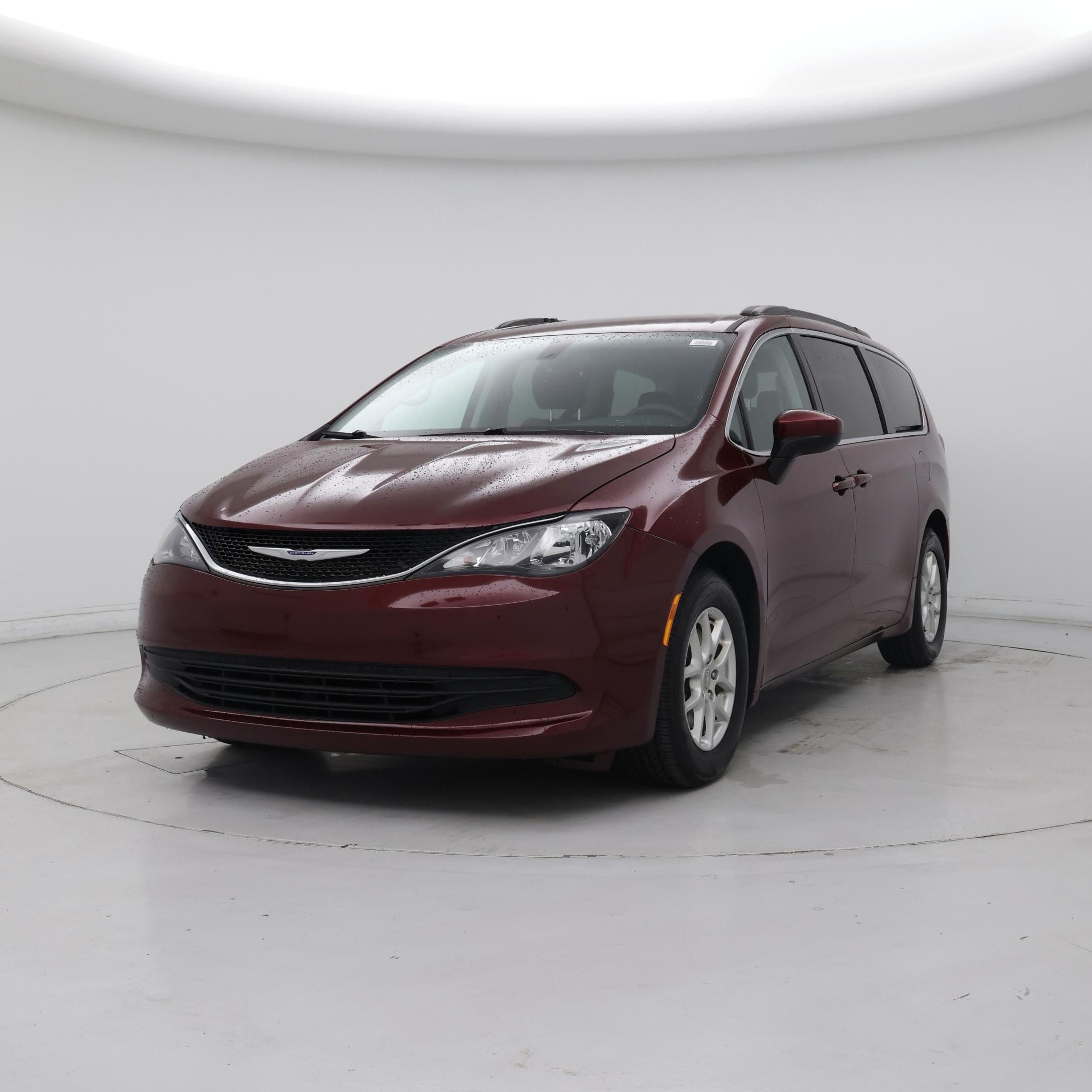 Thumbnail: 2020 Chrysler Voyager - 4