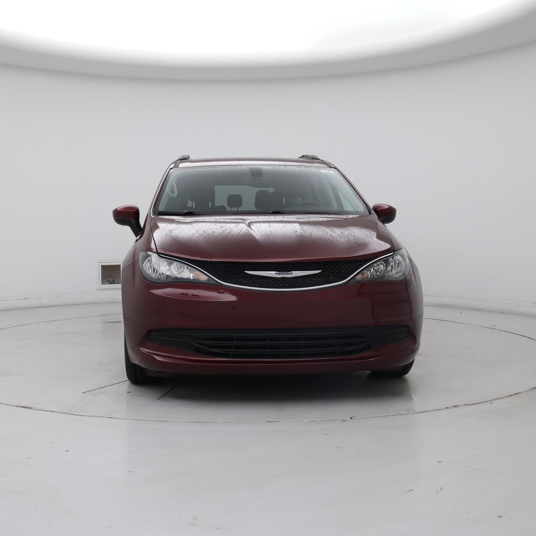 Thumbnail: 2020 Chrysler Voyager - 5