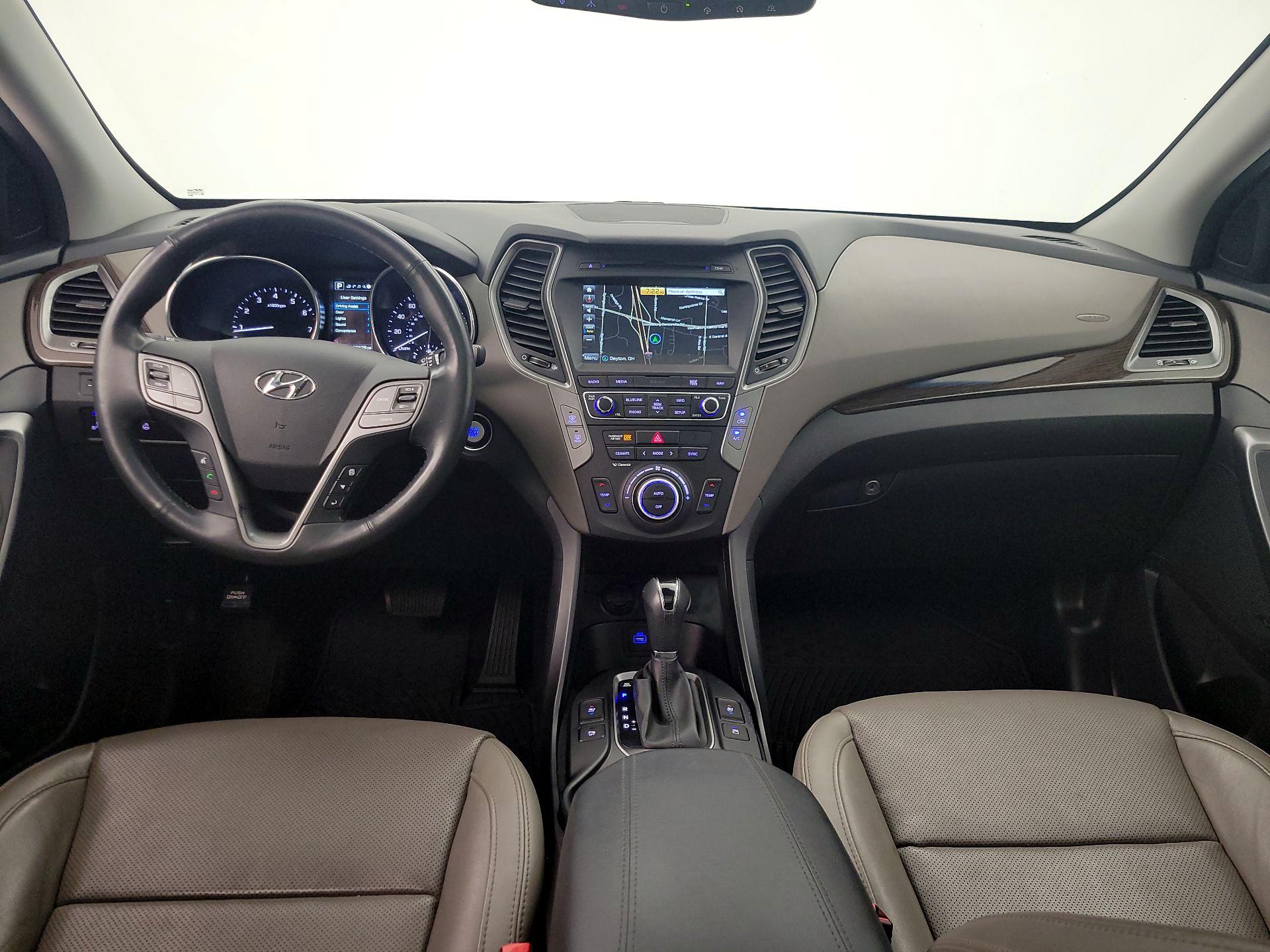 Thumbnail: 2017 Hyundai Santa Fe - 9