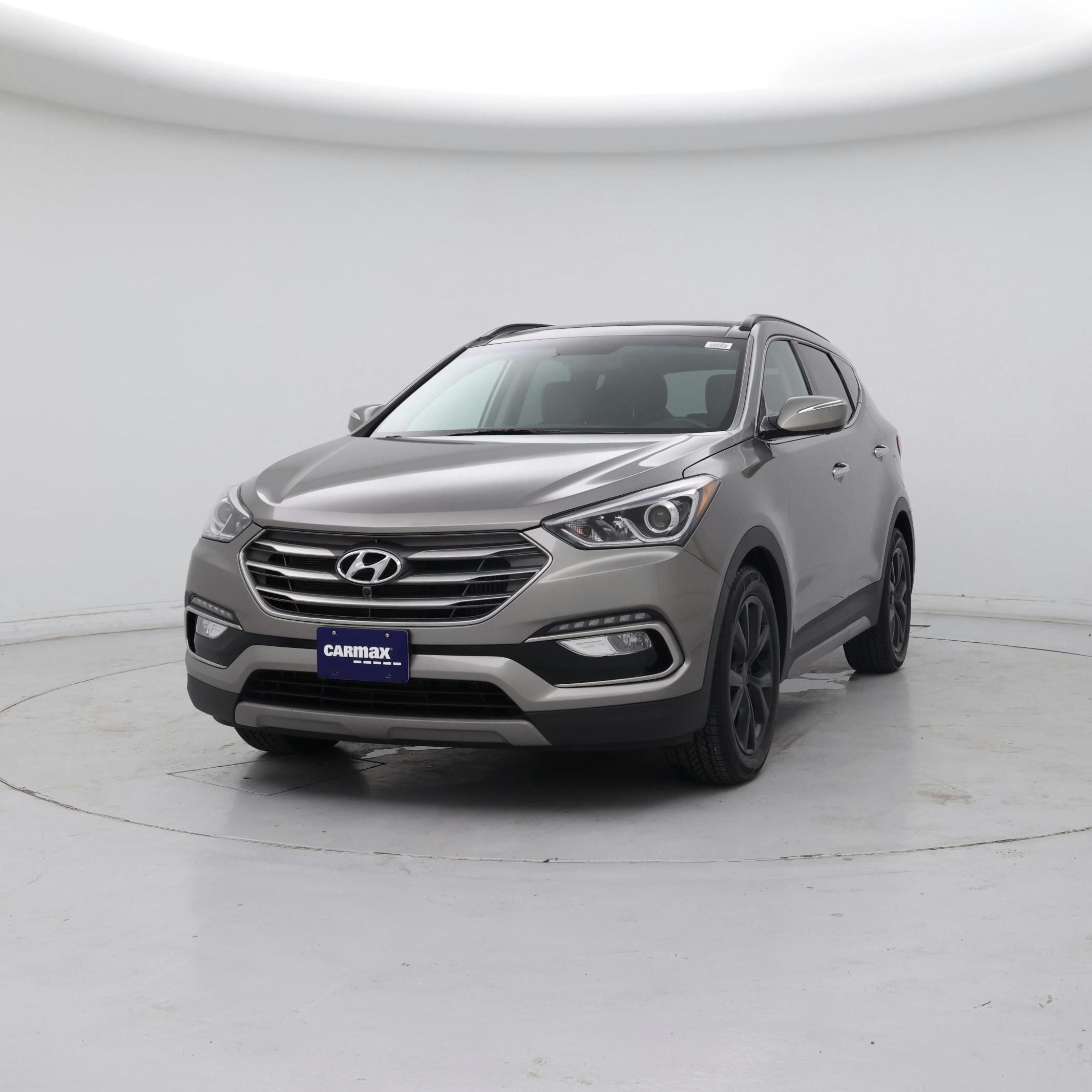 Thumbnail: 2017 Hyundai Santa Fe - 4