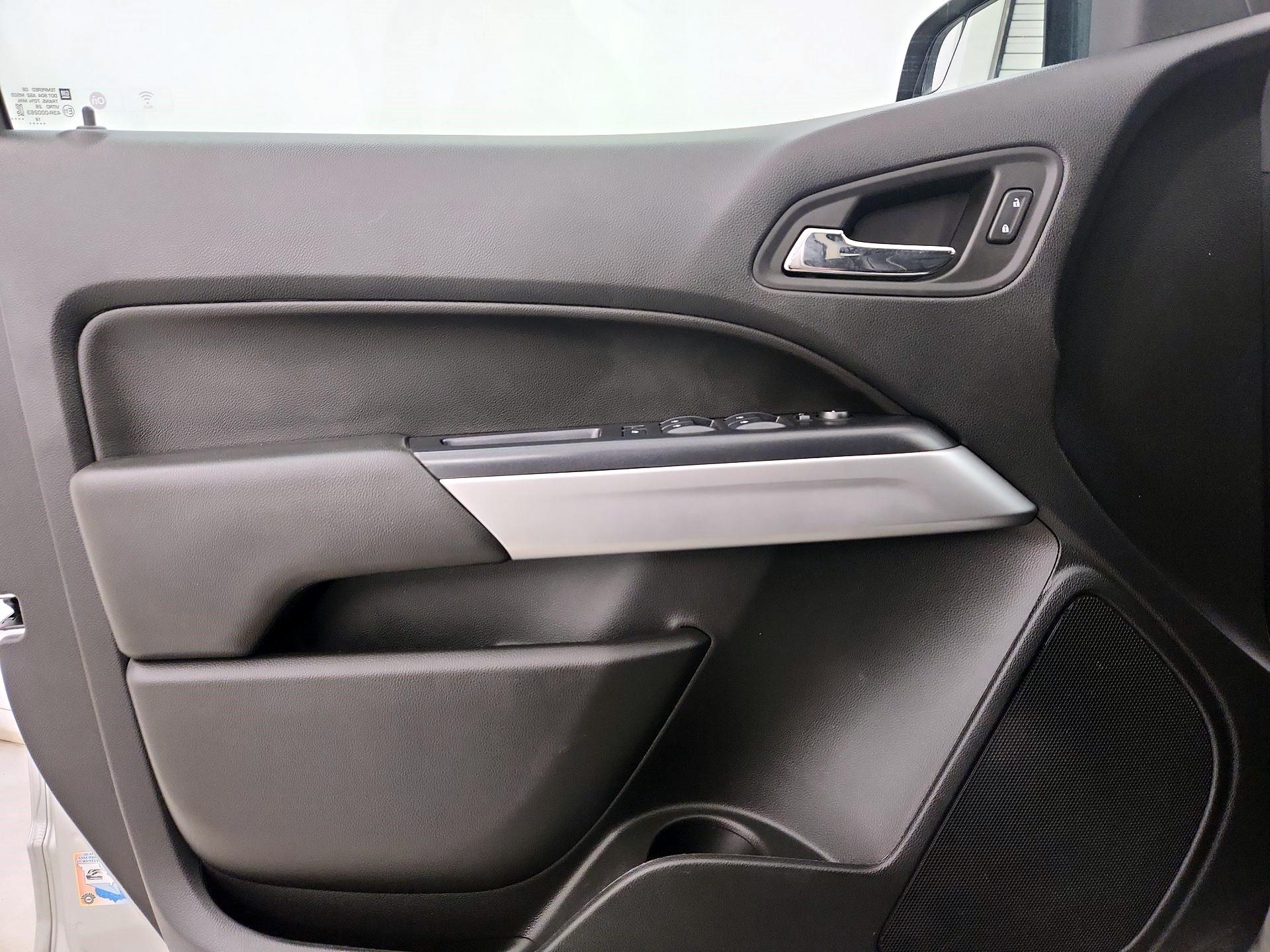 Thumbnail: 2020 Chevrolet Colorado - 12