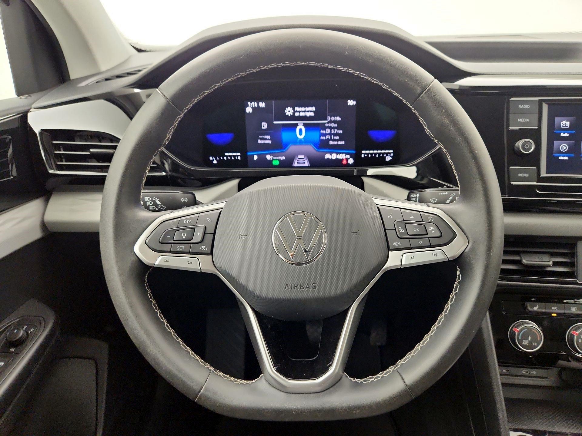 Thumbnail: 2023 Volkswagen Taos - 10