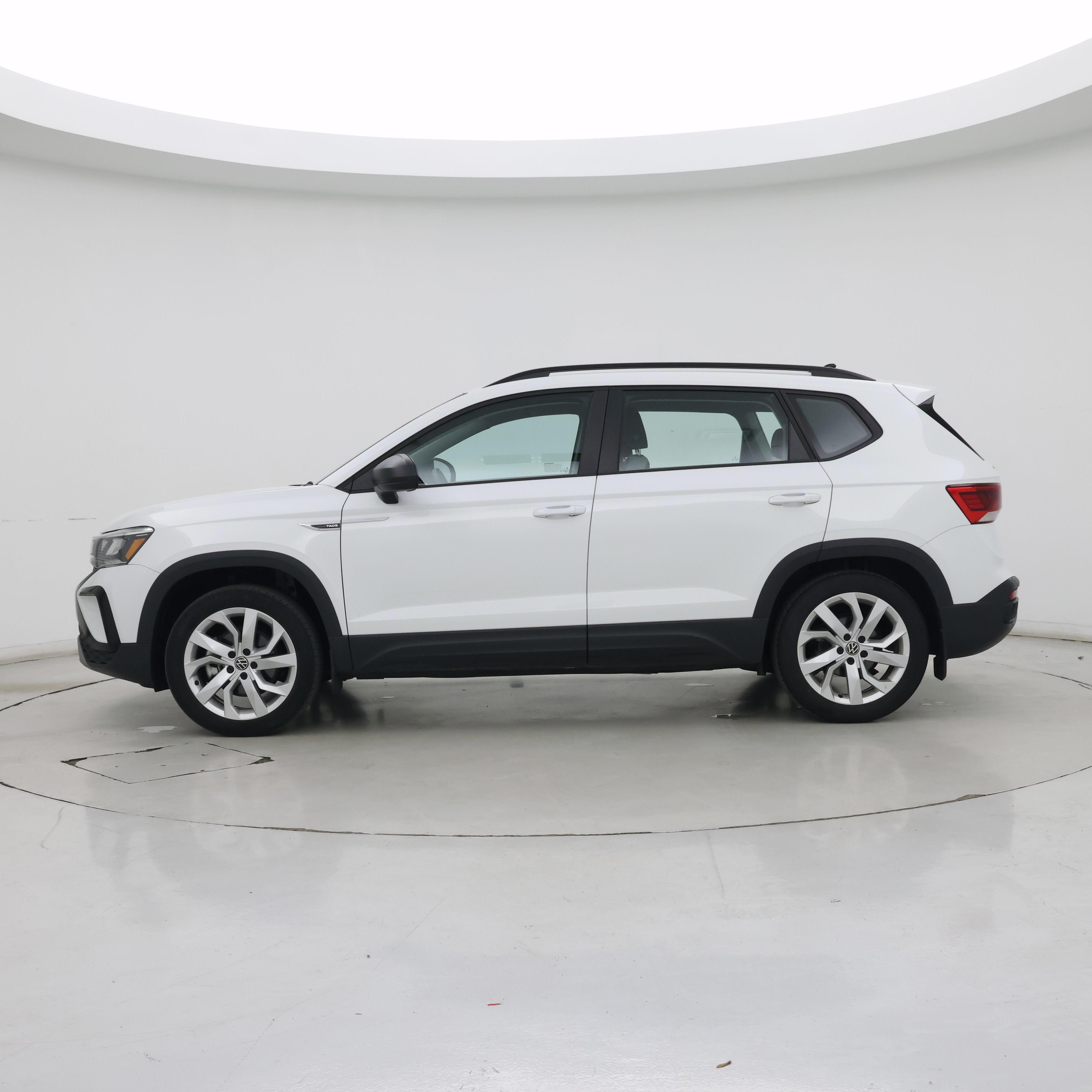 Thumbnail: 2023 Volkswagen Taos - 3