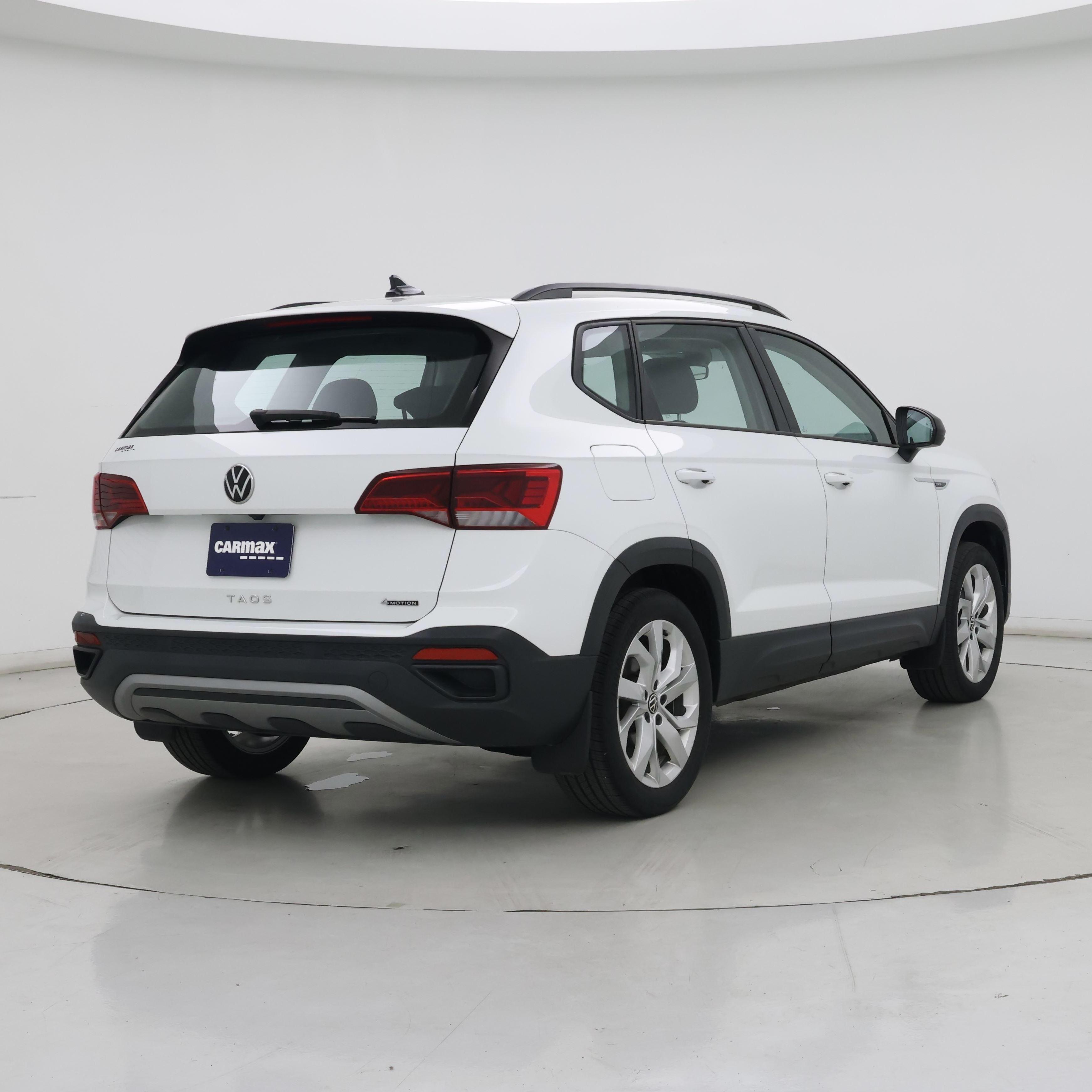 Thumbnail: 2023 Volkswagen Taos - 8