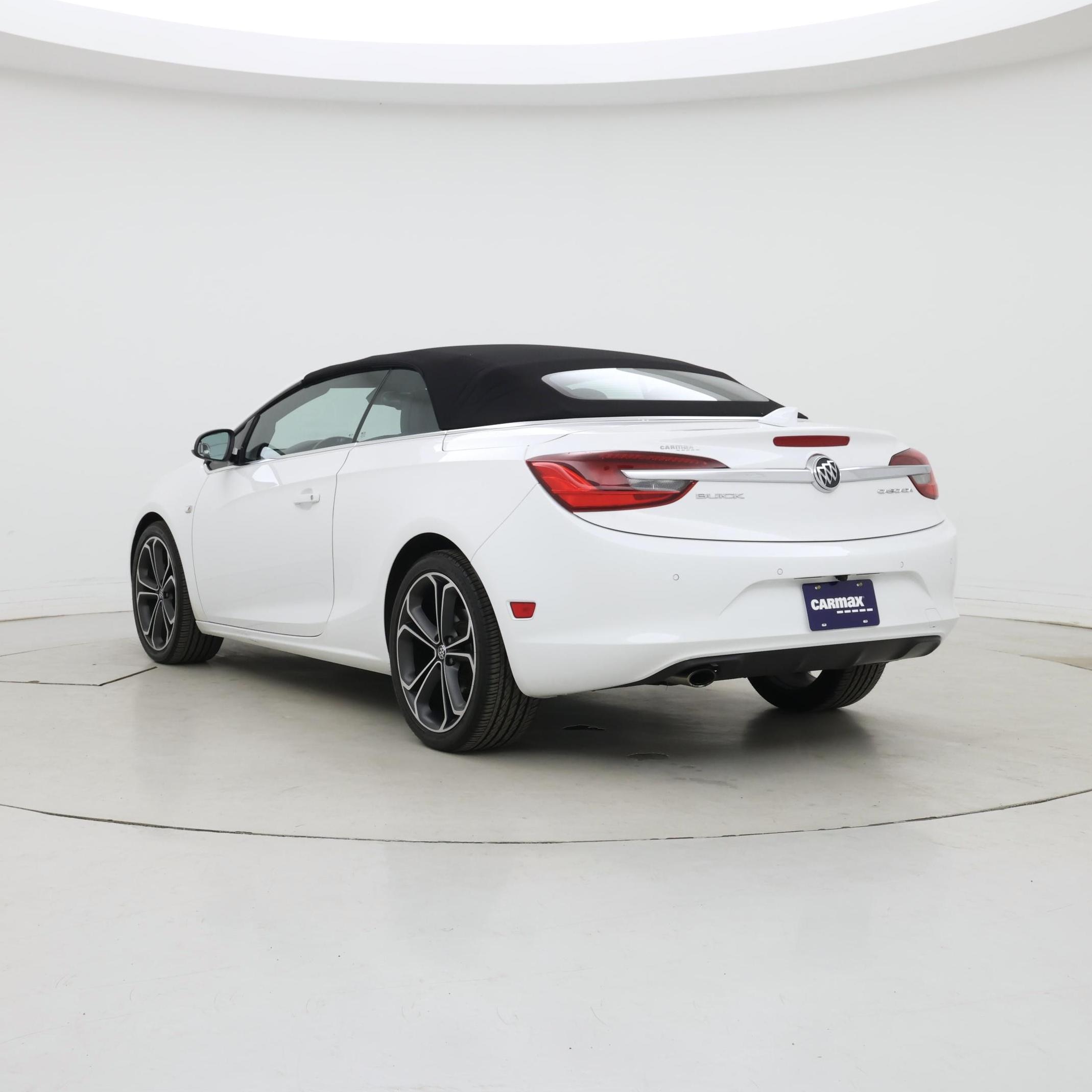 Thumbnail: 2016 Buick Cascada - 2