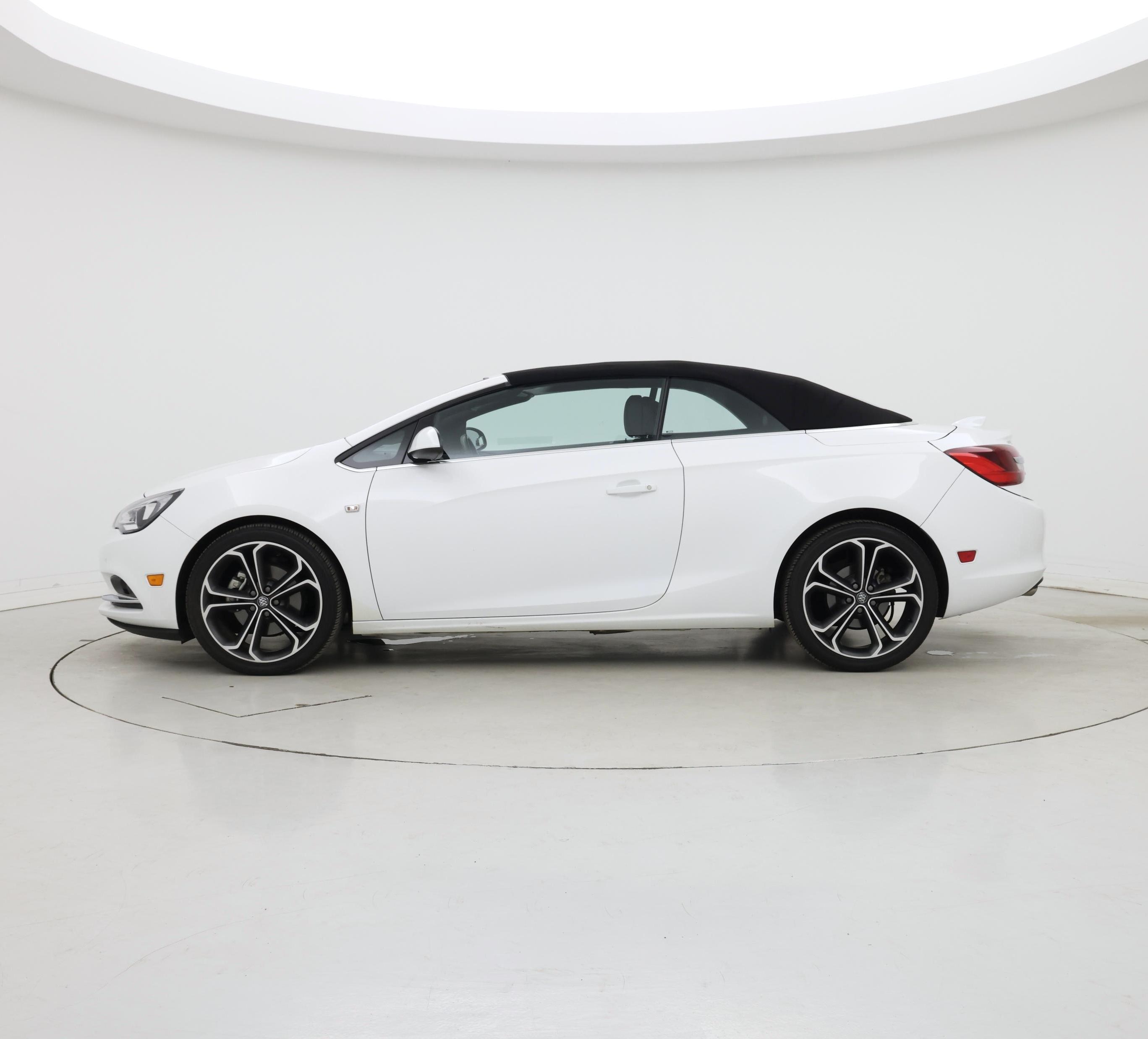 Thumbnail: 2016 Buick Cascada - 3