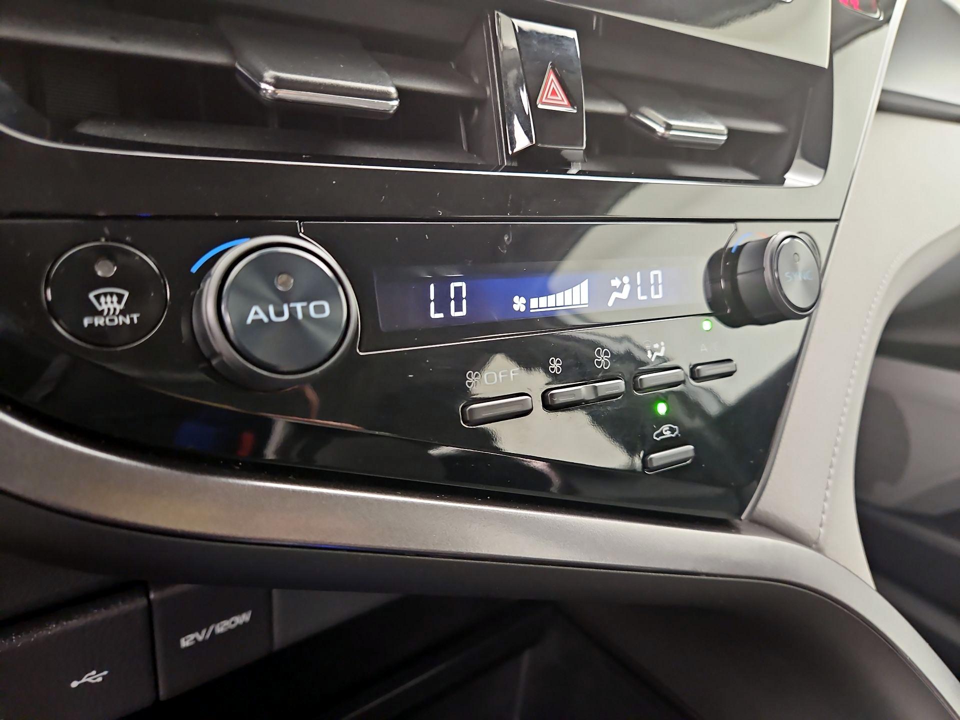 Thumbnail: 2024 Toyota Camry - 17