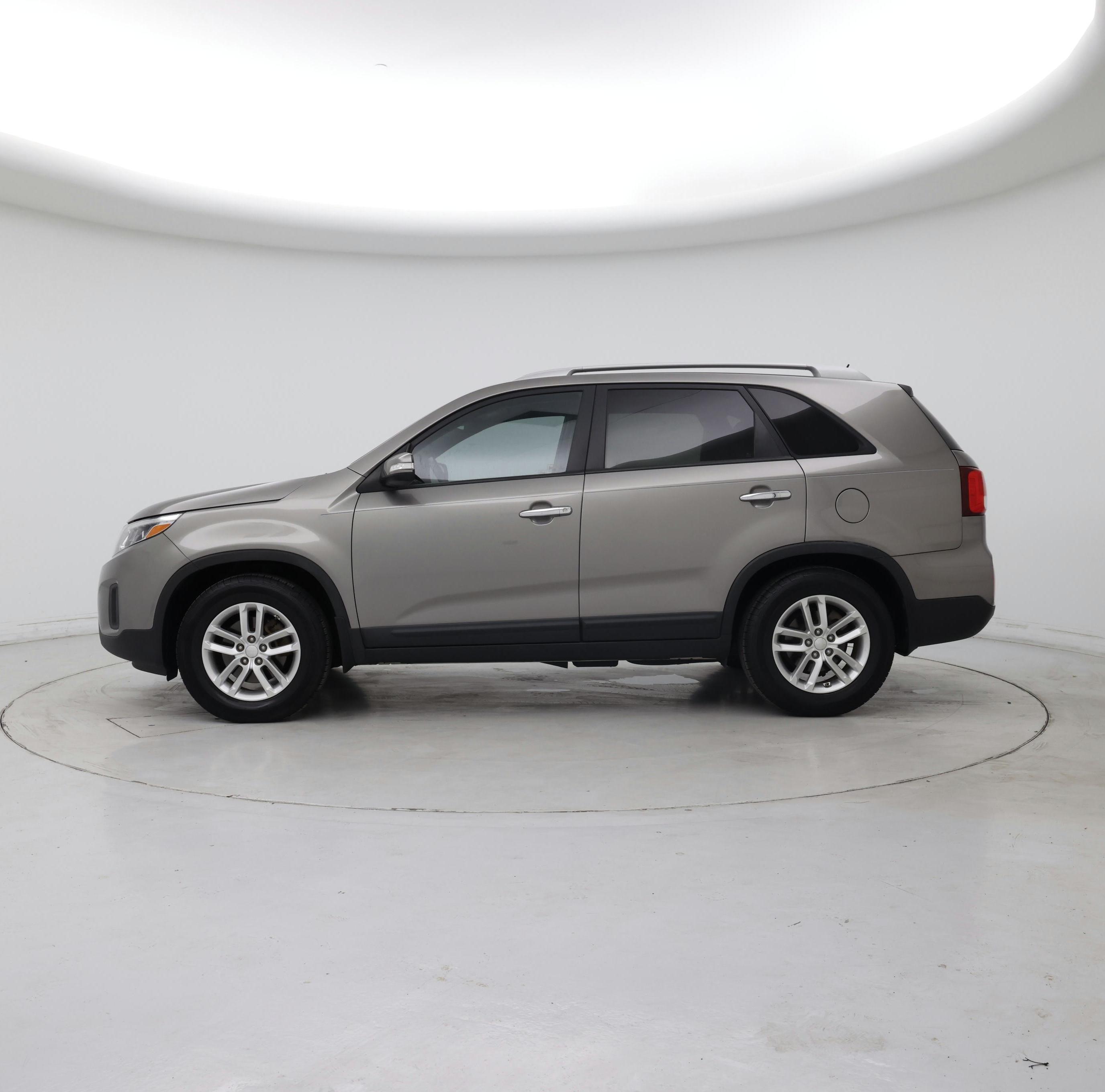 Thumbnail: 2014 Kia Sorento - 3