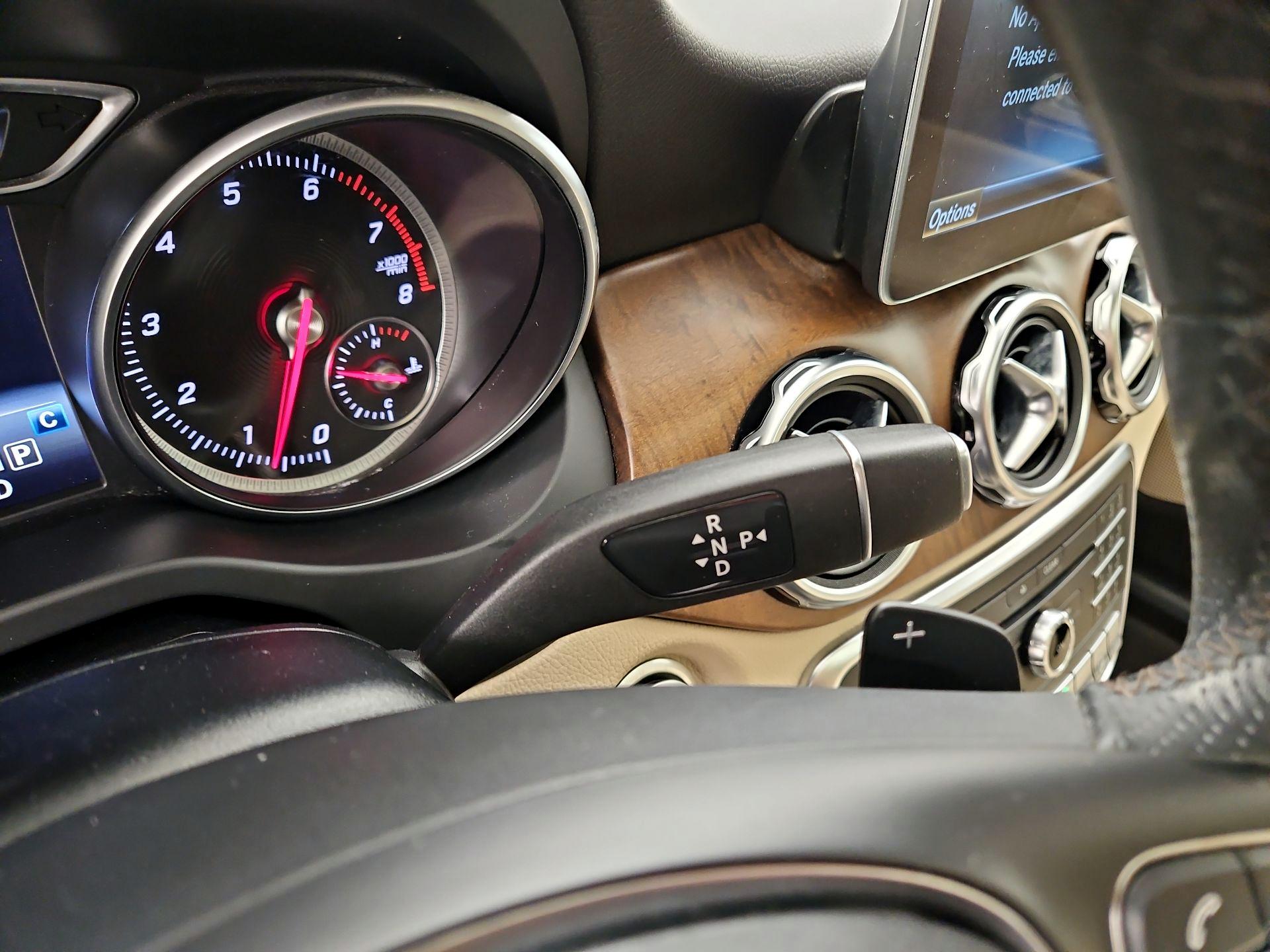 Thumbnail: 2018 Mercedes-Benz GLA - 17