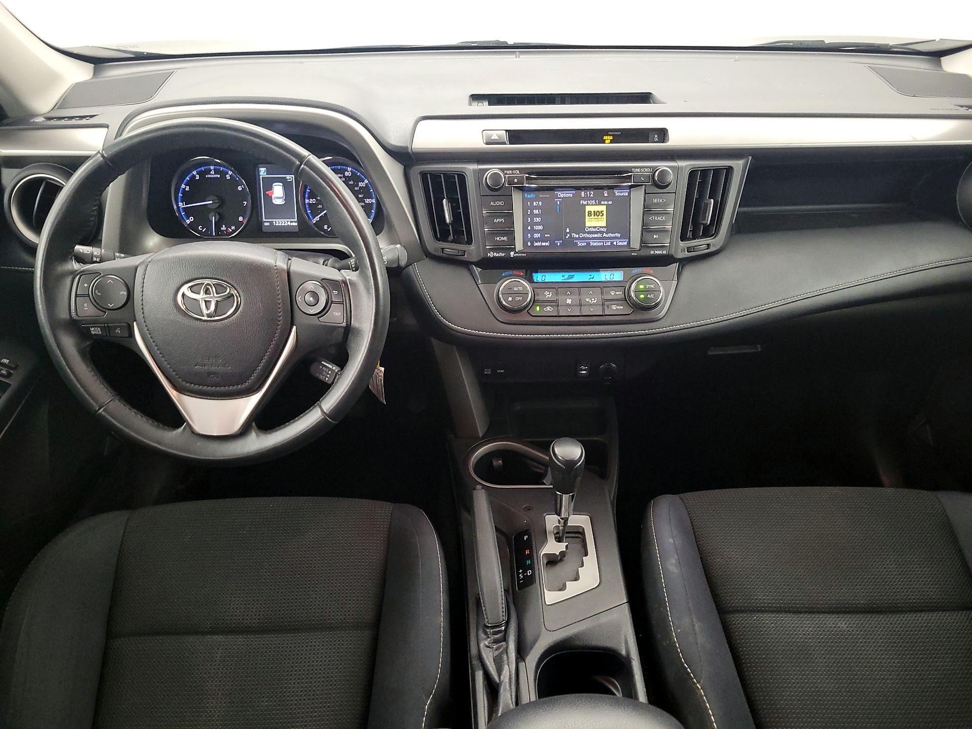 Thumbnail: 2016 Toyota RAV4 - 9