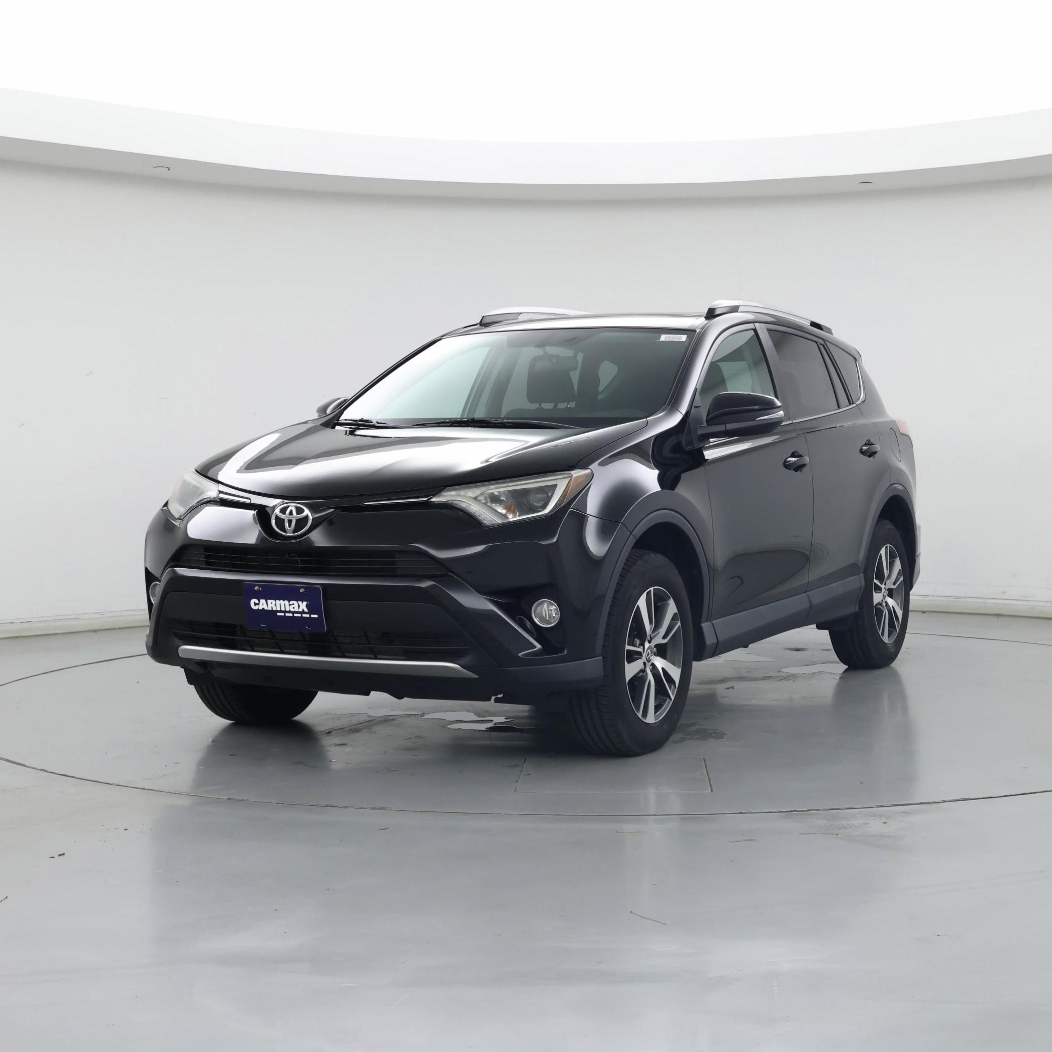 Thumbnail: 2016 Toyota RAV4 - 4
