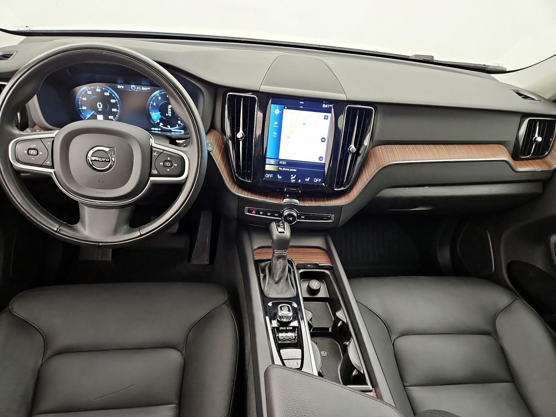 Thumbnail: 2021 Volvo XC60 - 9