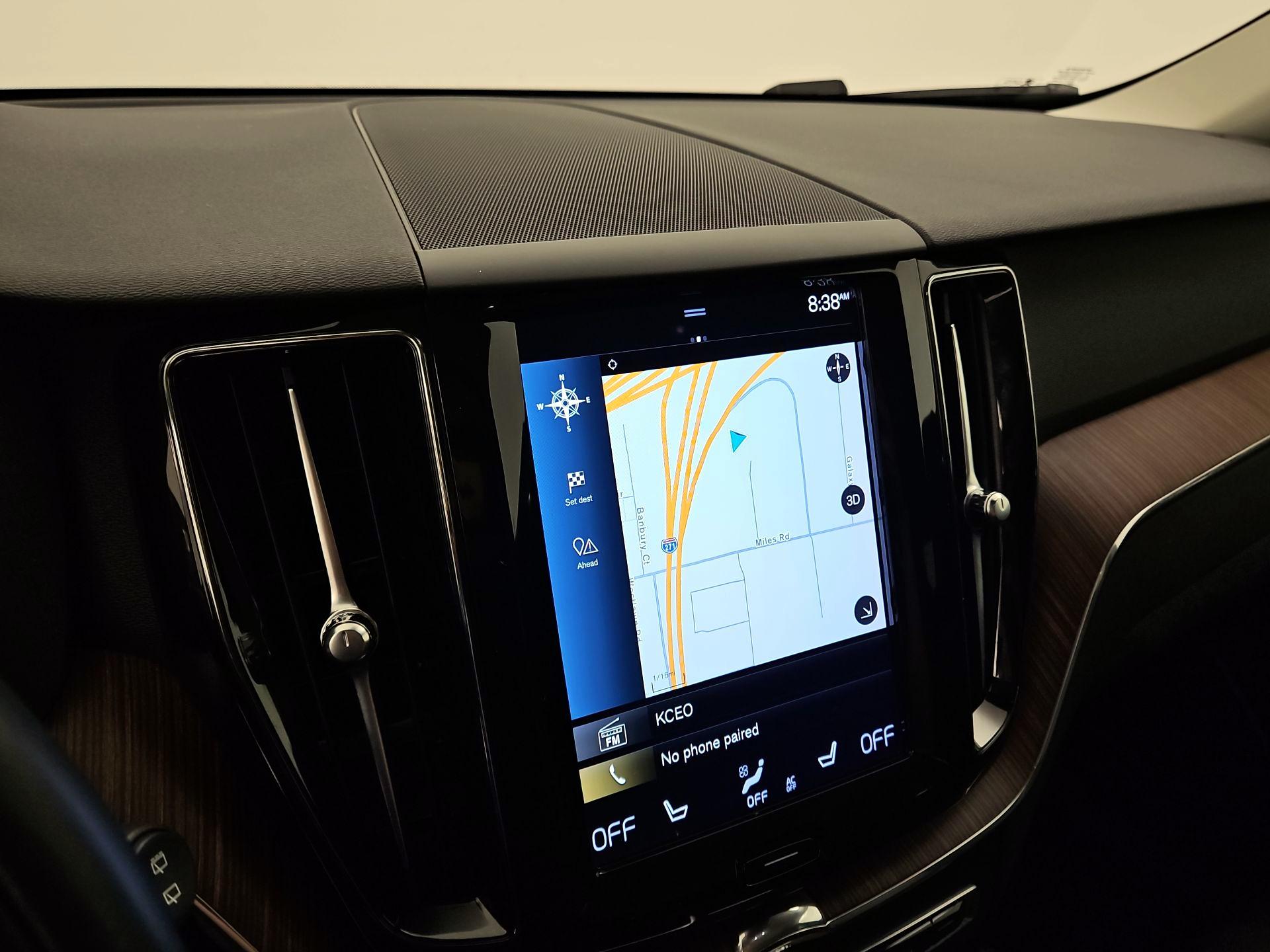 Thumbnail: 2021 Volvo XC60 - 14