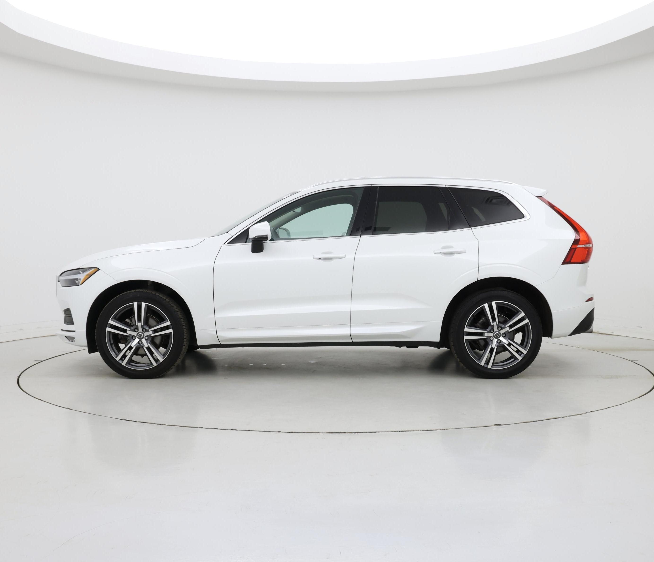 Thumbnail: 2021 Volvo XC60 - 3