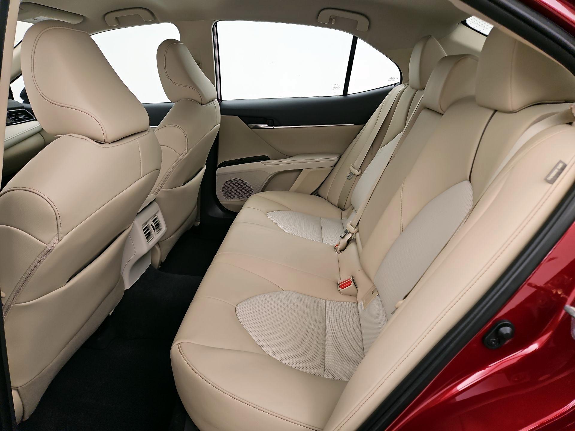 Thumbnail: 2020 Toyota Camry - 19