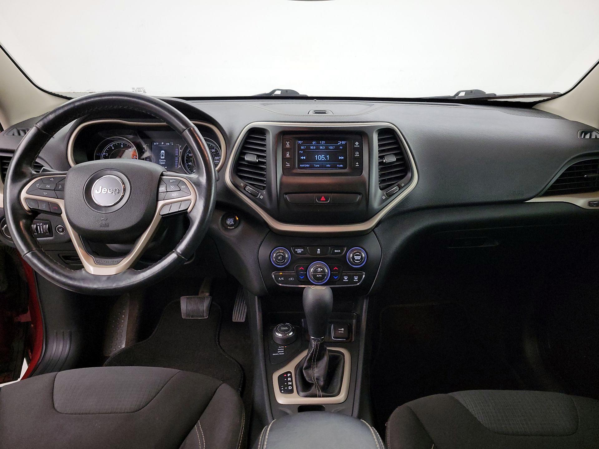 Thumbnail: 2016 Jeep Cherokee - 9