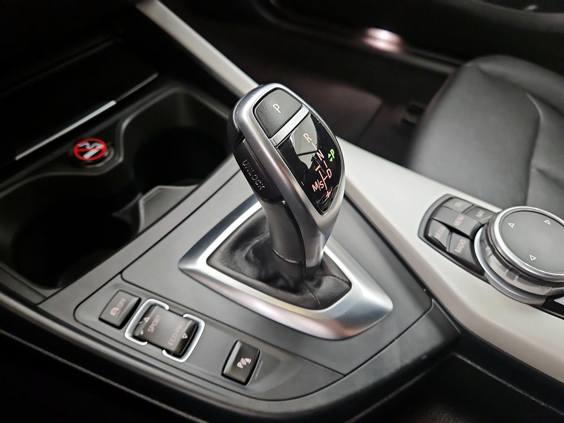 Thumbnail: 2015 BMW 2 Series - 18