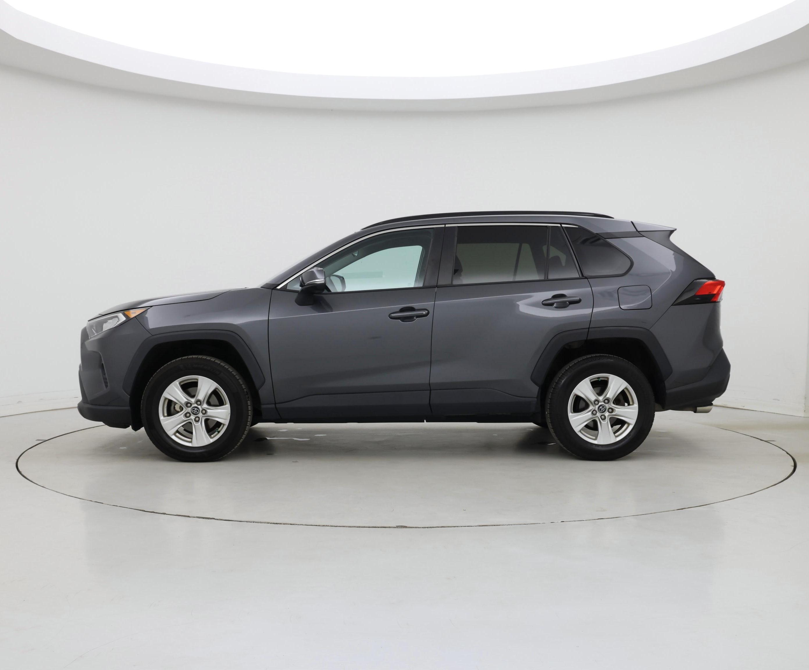 Thumbnail: 2020 Toyota RAV4 - 3