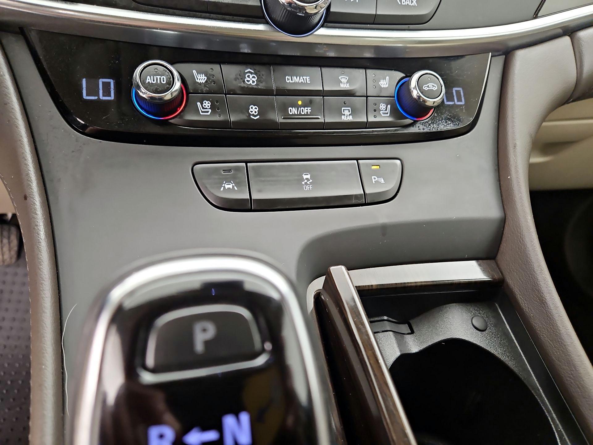 Thumbnail: 2017 Buick LaCrosse - 17