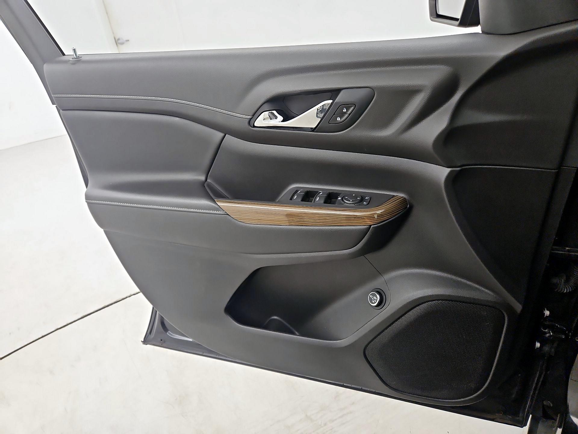 Thumbnail: 2021 GMC Acadia - 12