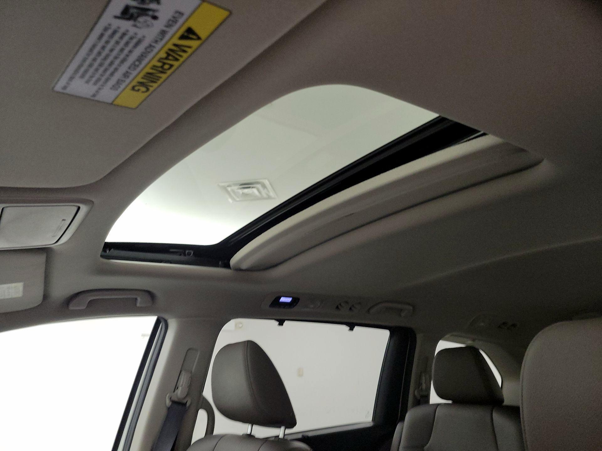Thumbnail: 2016 Honda Odyssey - 19