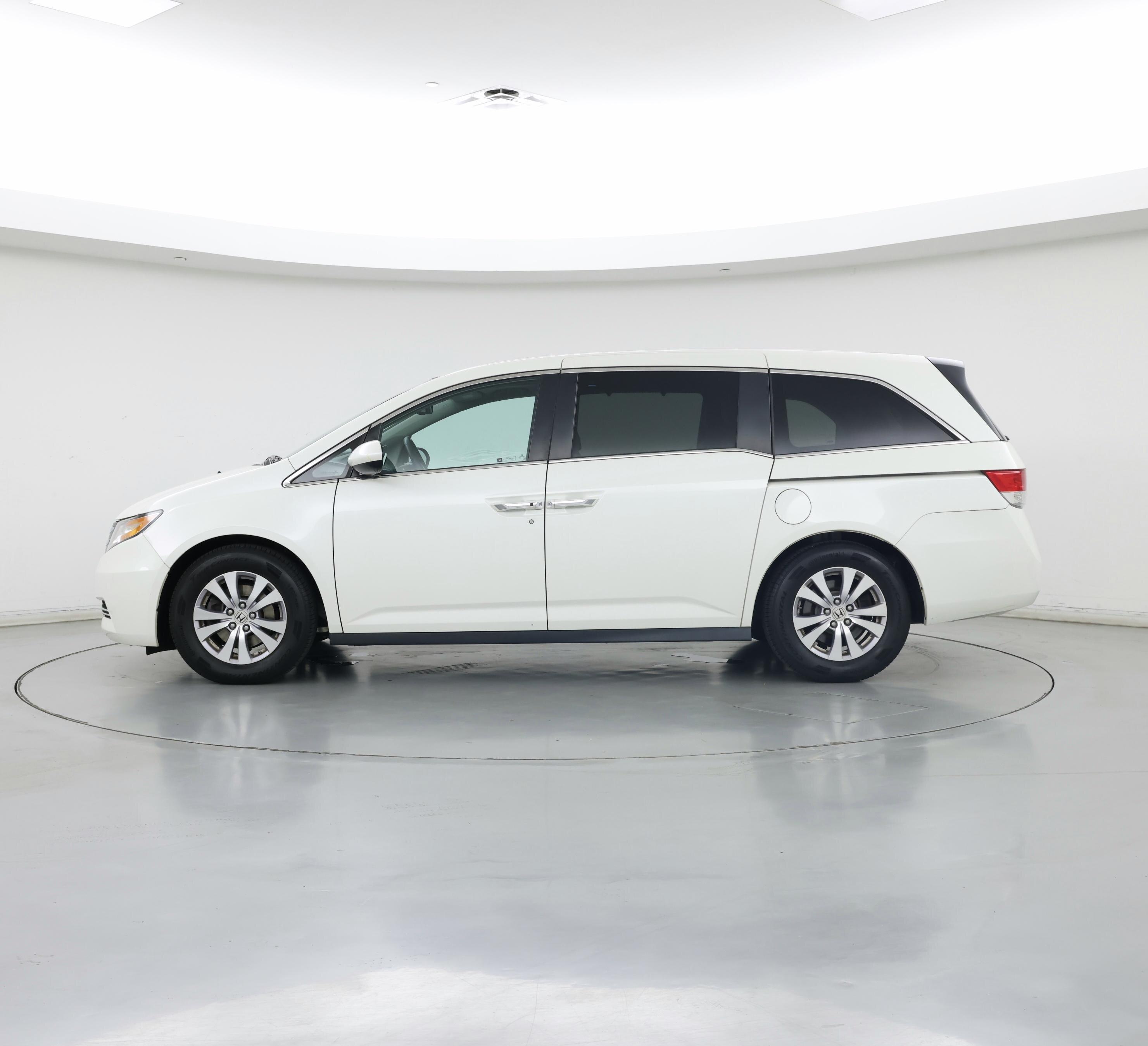 Thumbnail: 2016 Honda Odyssey - 3