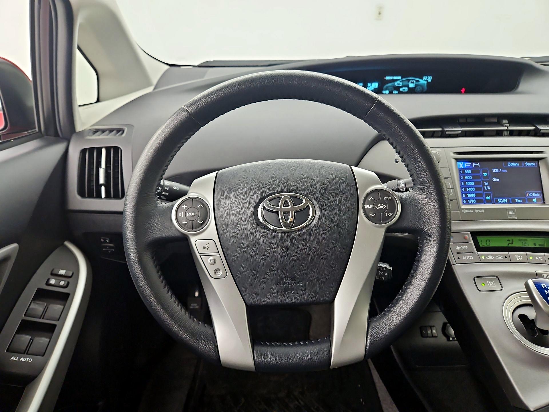 Thumbnail: 2015 Toyota Prius - 10