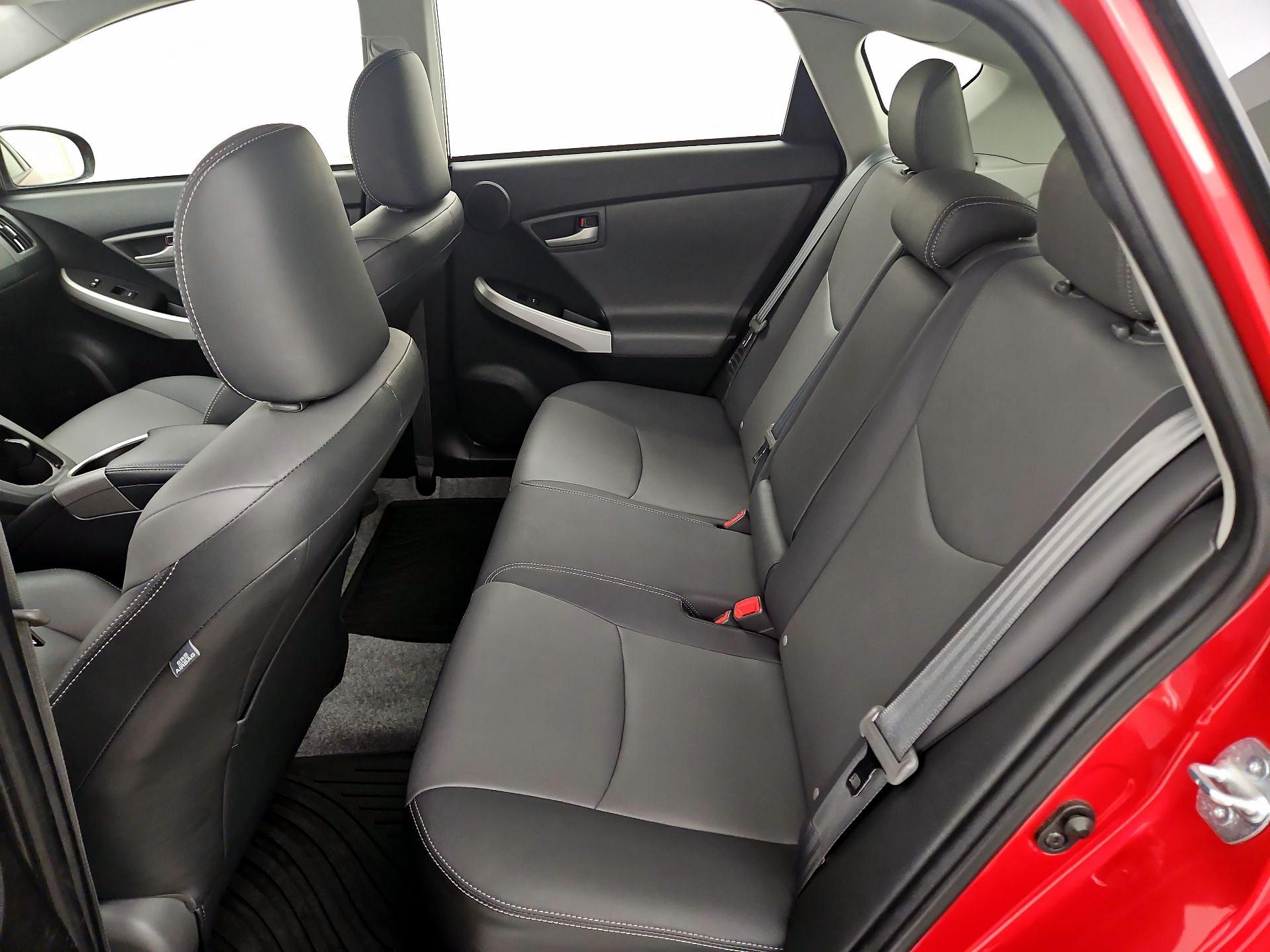 Thumbnail: 2015 Toyota Prius - 19