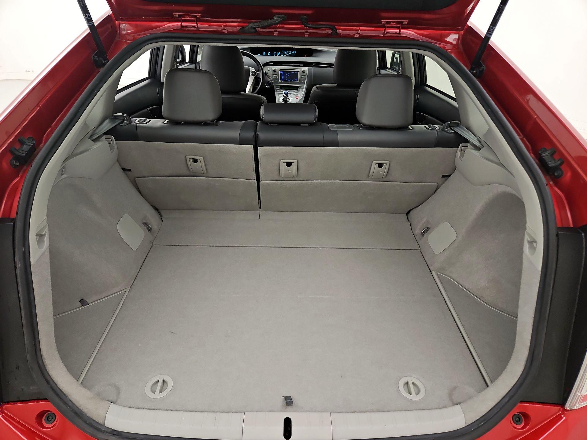 Thumbnail: 2015 Toyota Prius - 20