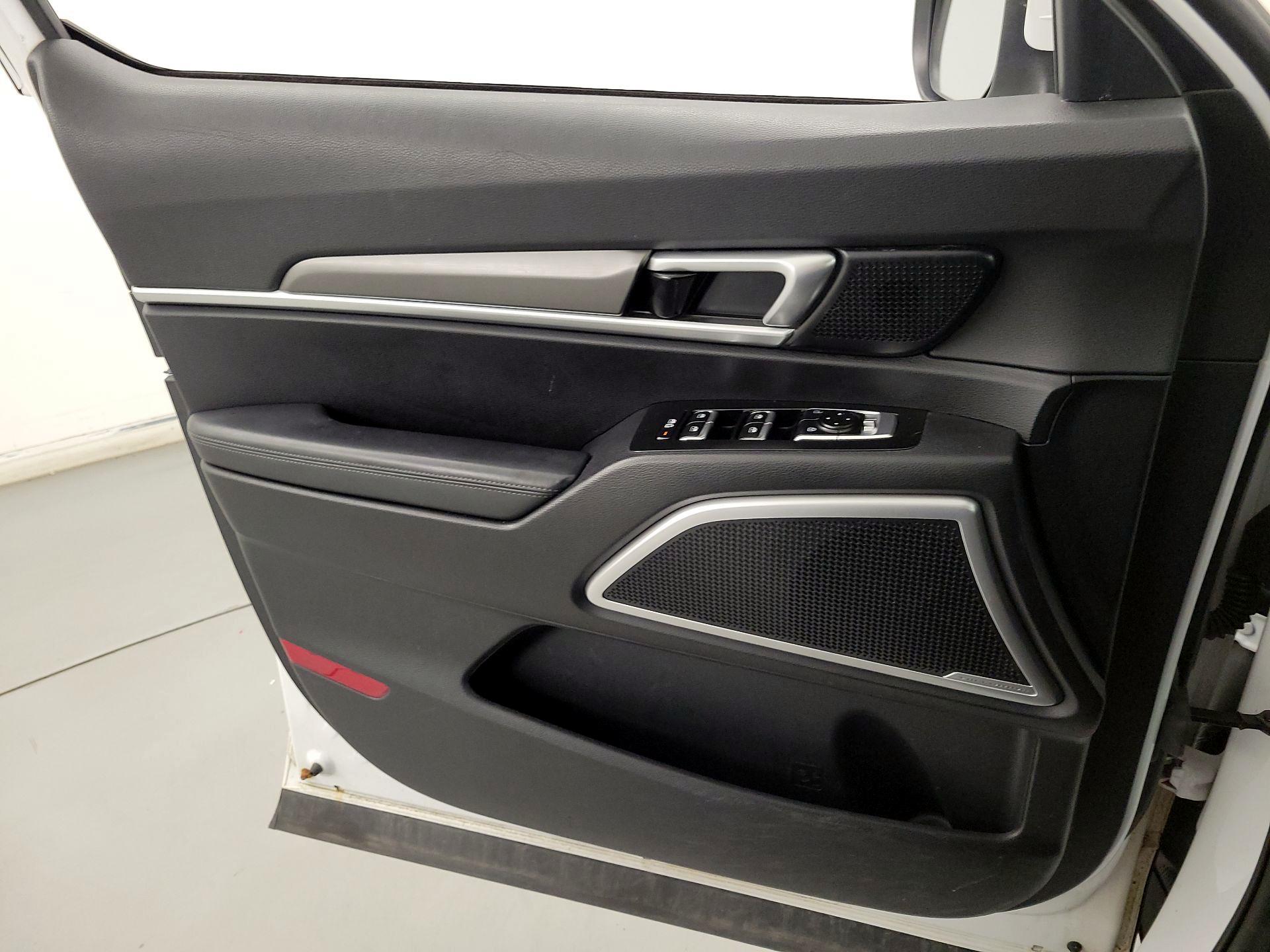 Thumbnail: 2020 Kia Telluride - 12