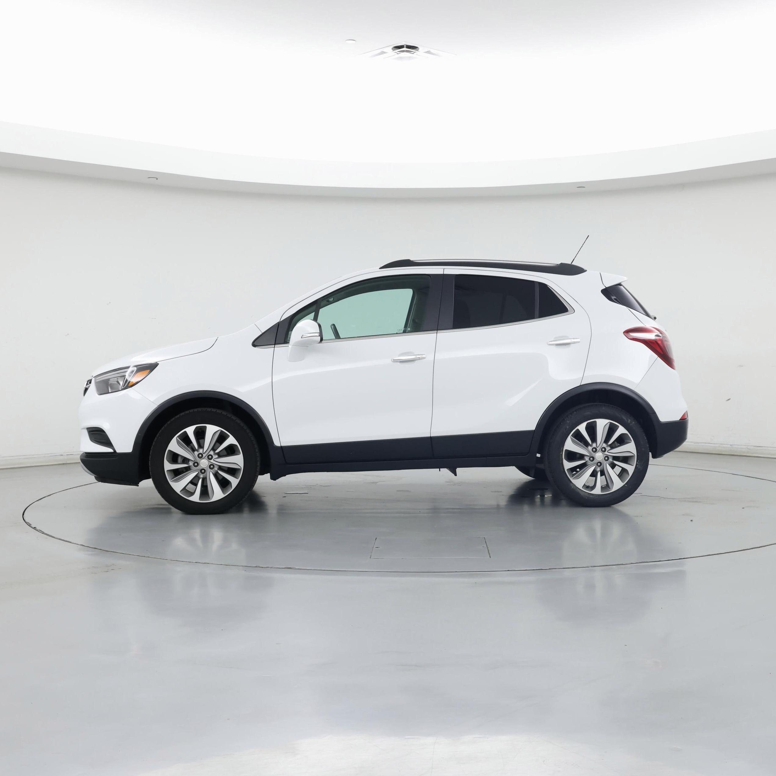Thumbnail: 2019 Buick Encore - 3