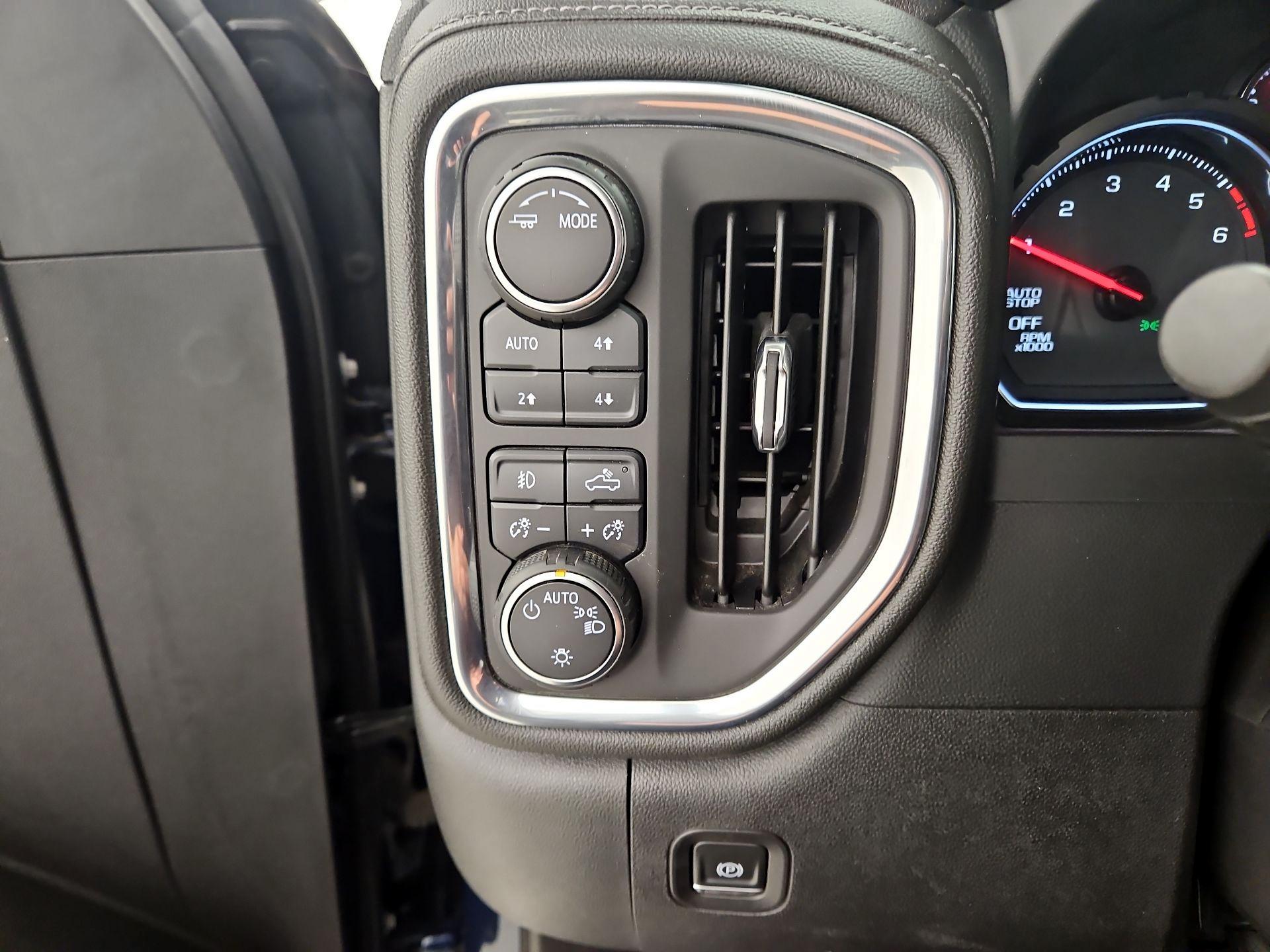 Thumbnail: 2021 Chevrolet Silverado 1500 - 13