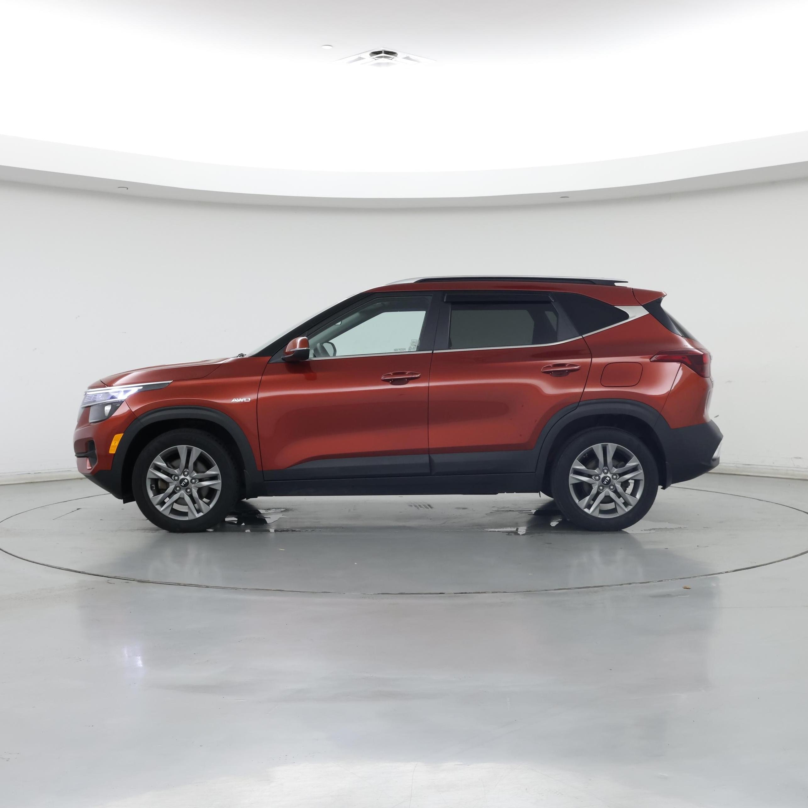 Thumbnail: 2021 Kia Seltos - 3