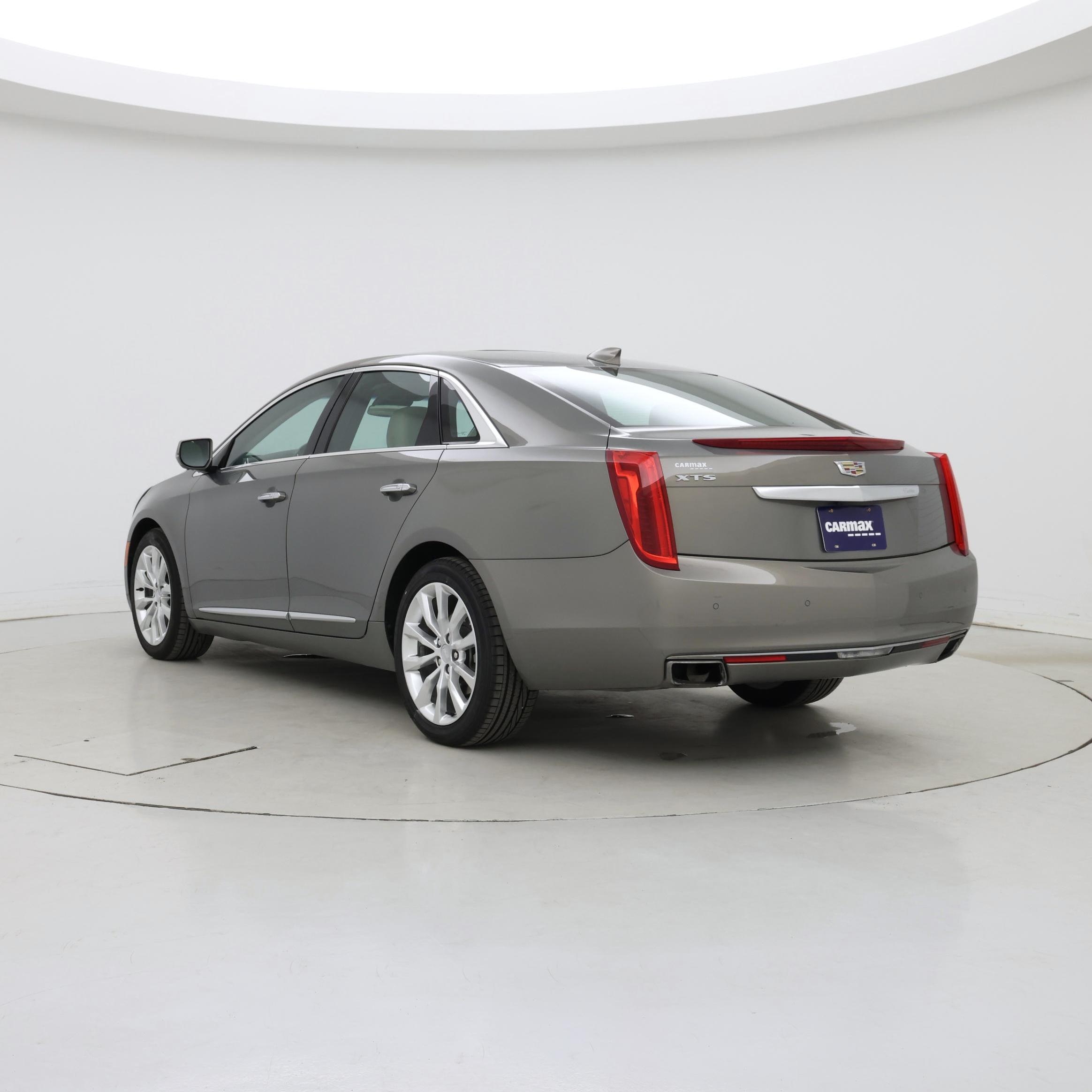 Thumbnail: 2017 Cadillac XTS - 2