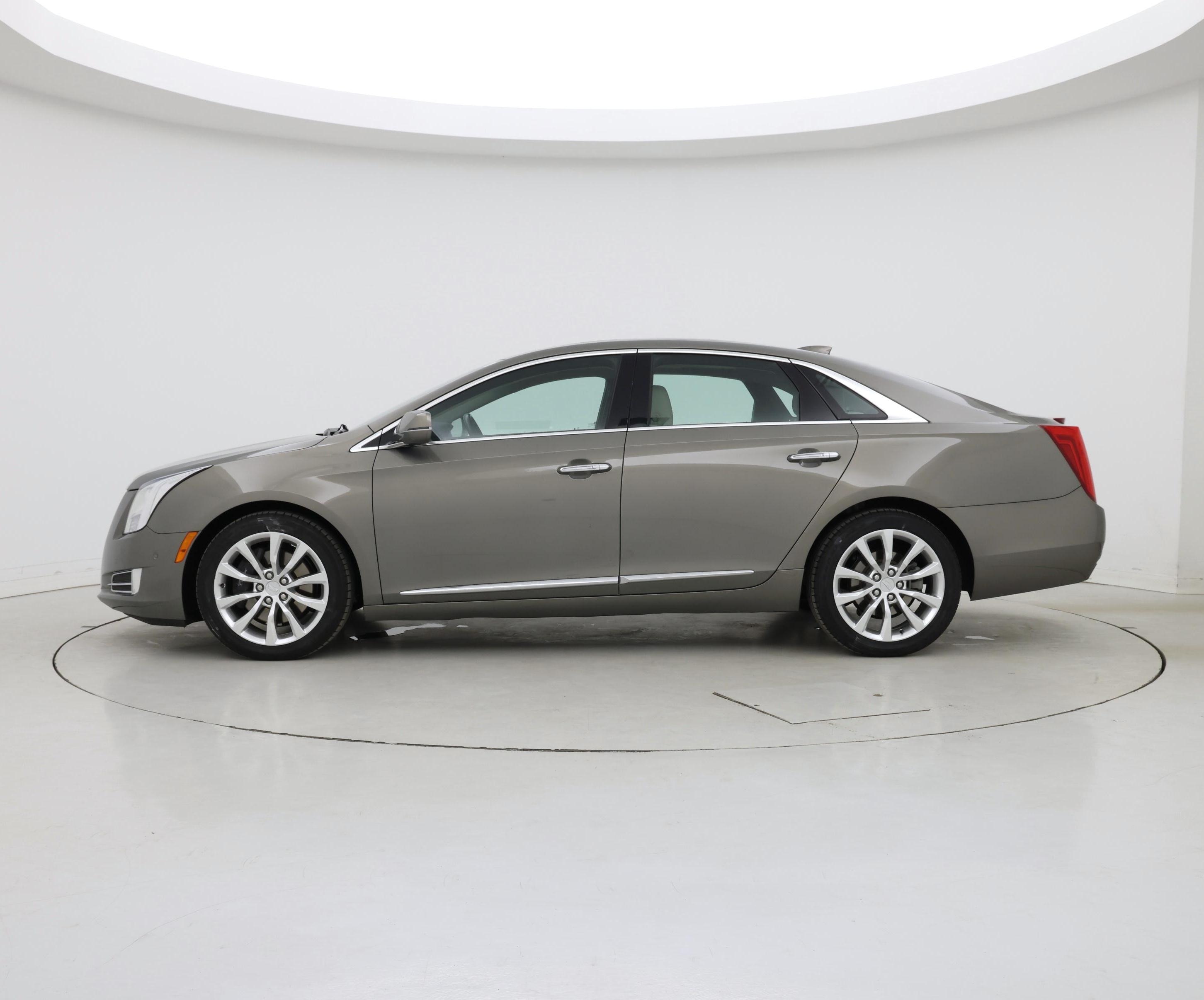 Thumbnail: 2017 Cadillac XTS - 3