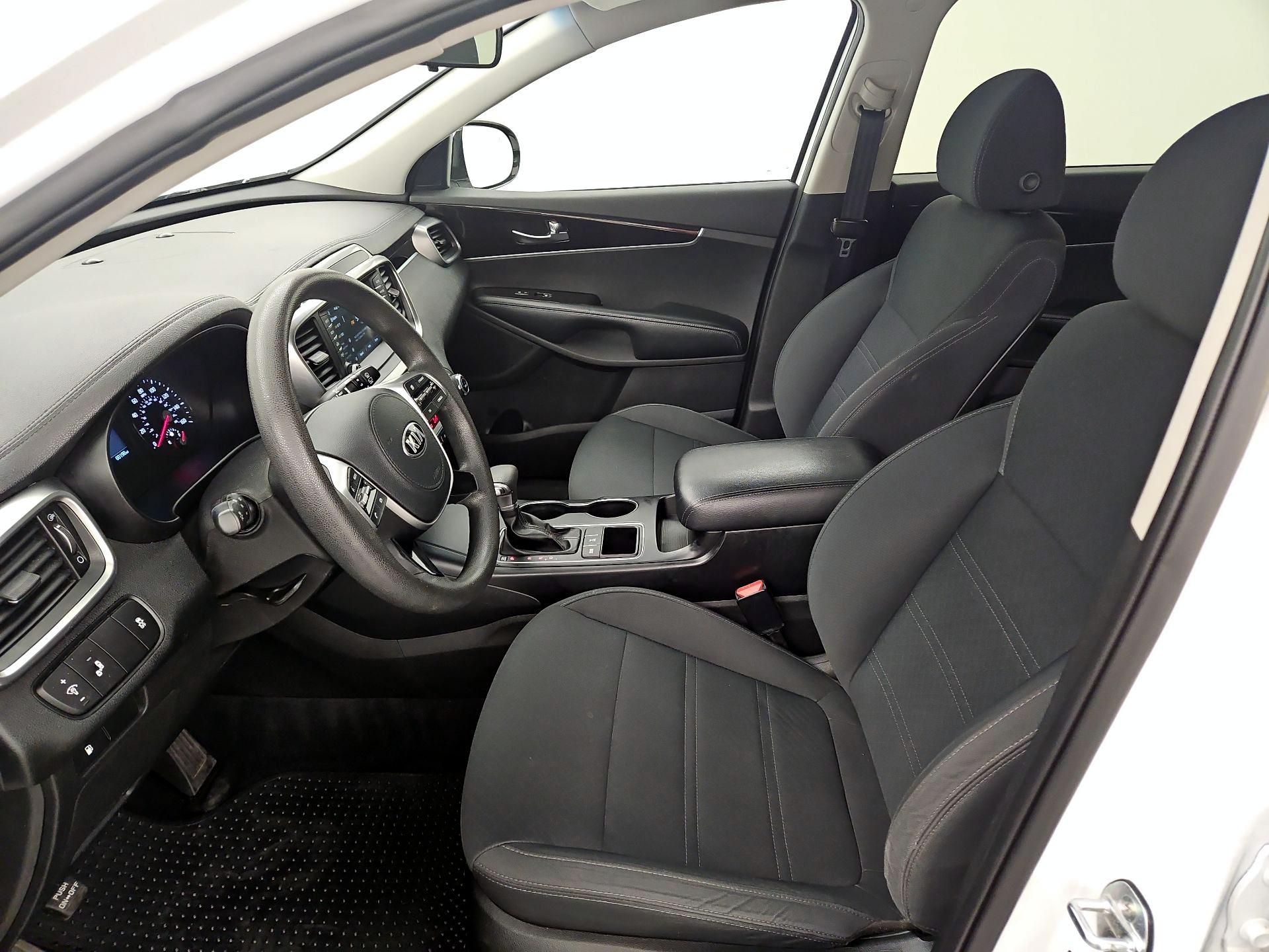Thumbnail: 2019 Kia Sorento - 11
