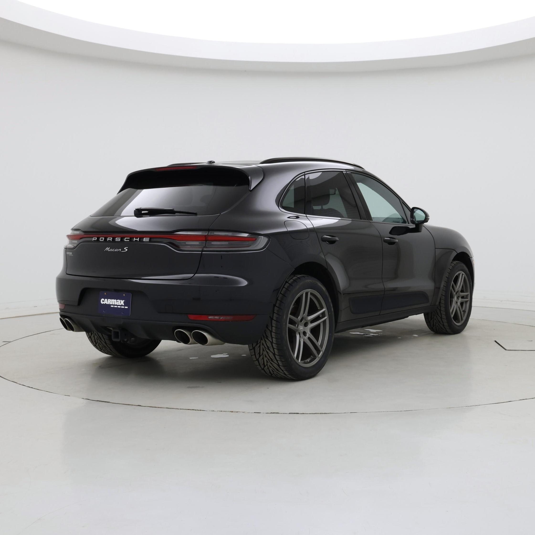 Thumbnail: 2020 Porsche Macan - 8