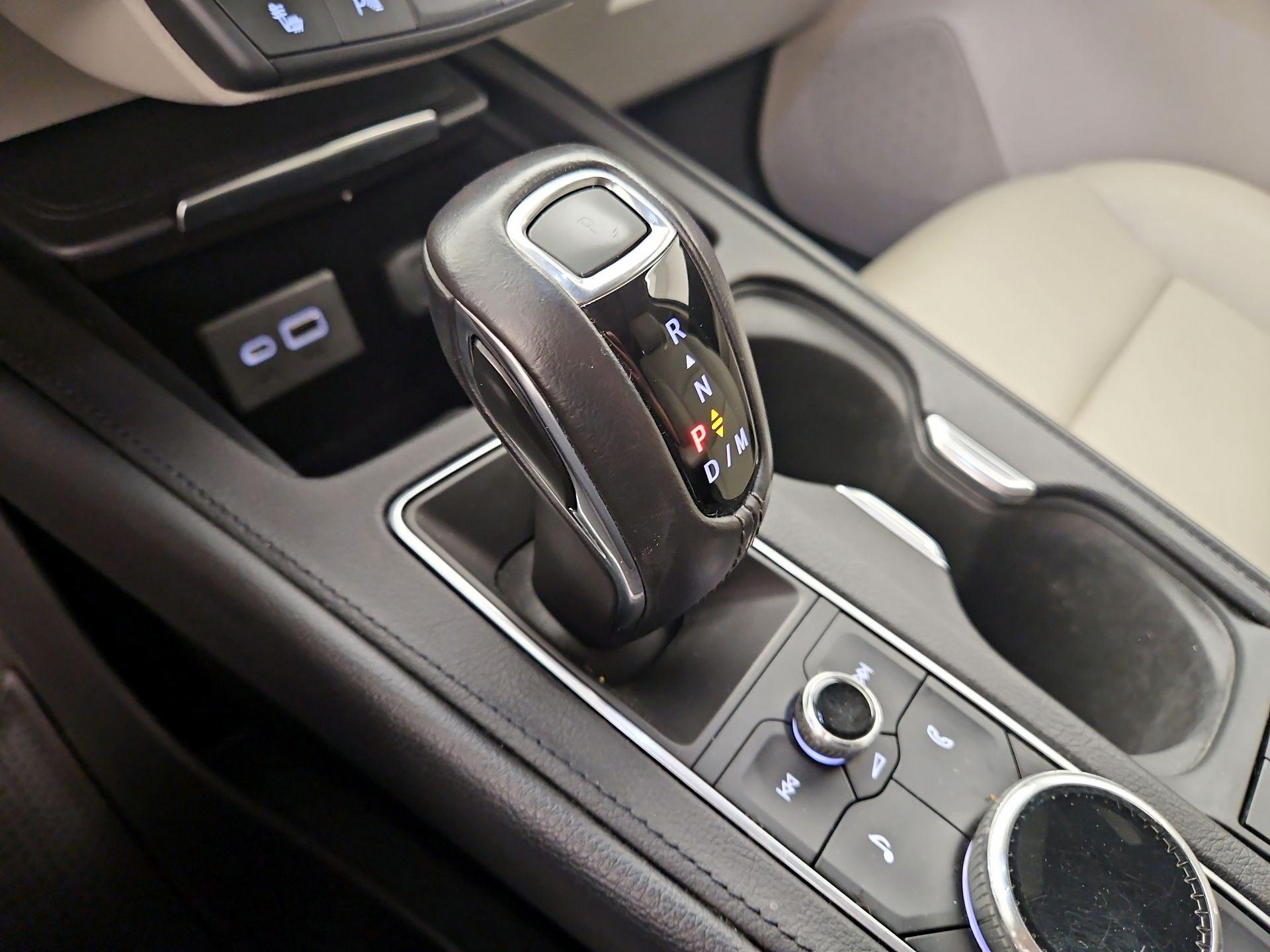 Thumbnail: 2019 Cadillac XT4 - 17