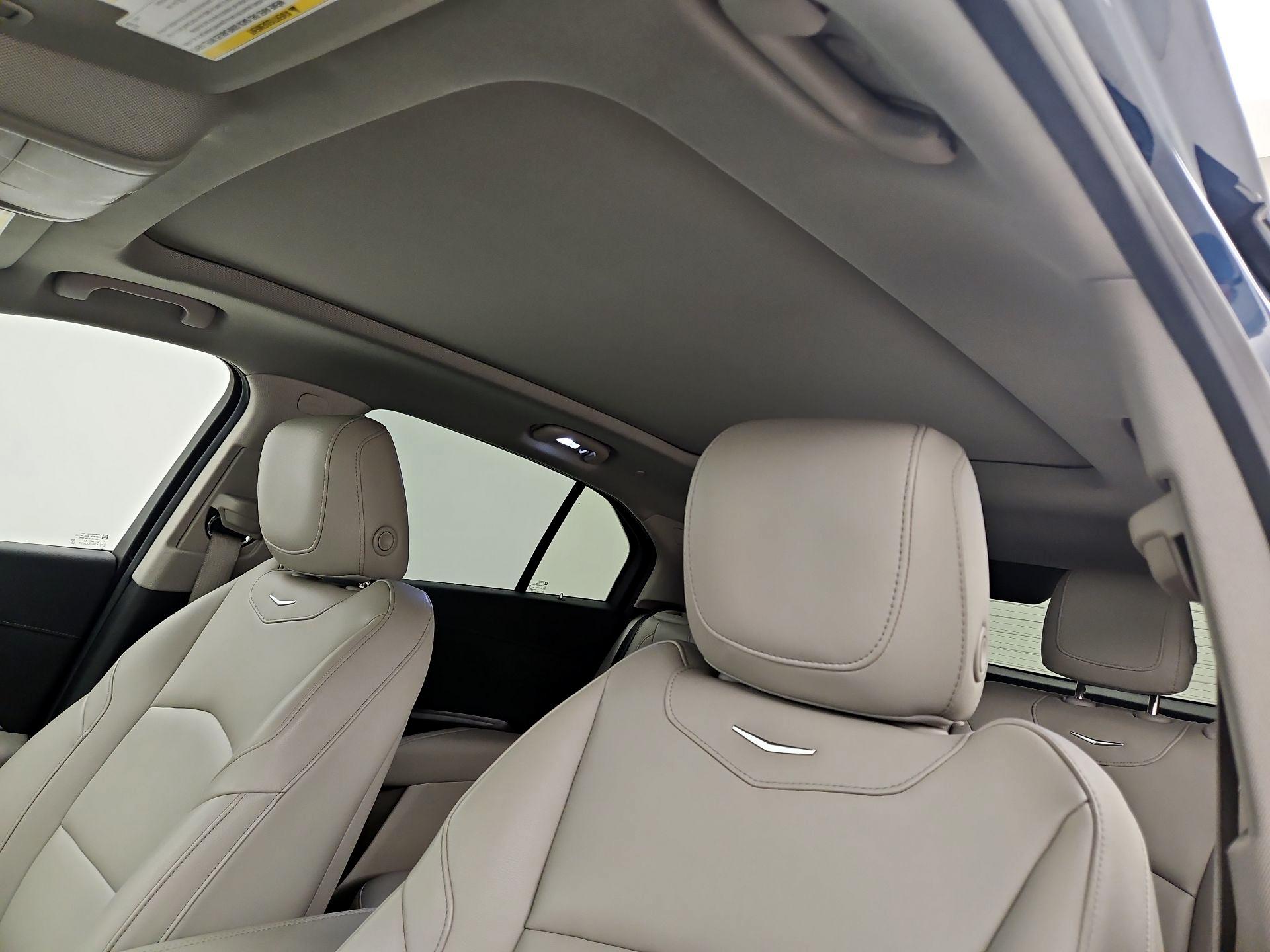 Thumbnail: 2019 Cadillac XT4 - 19