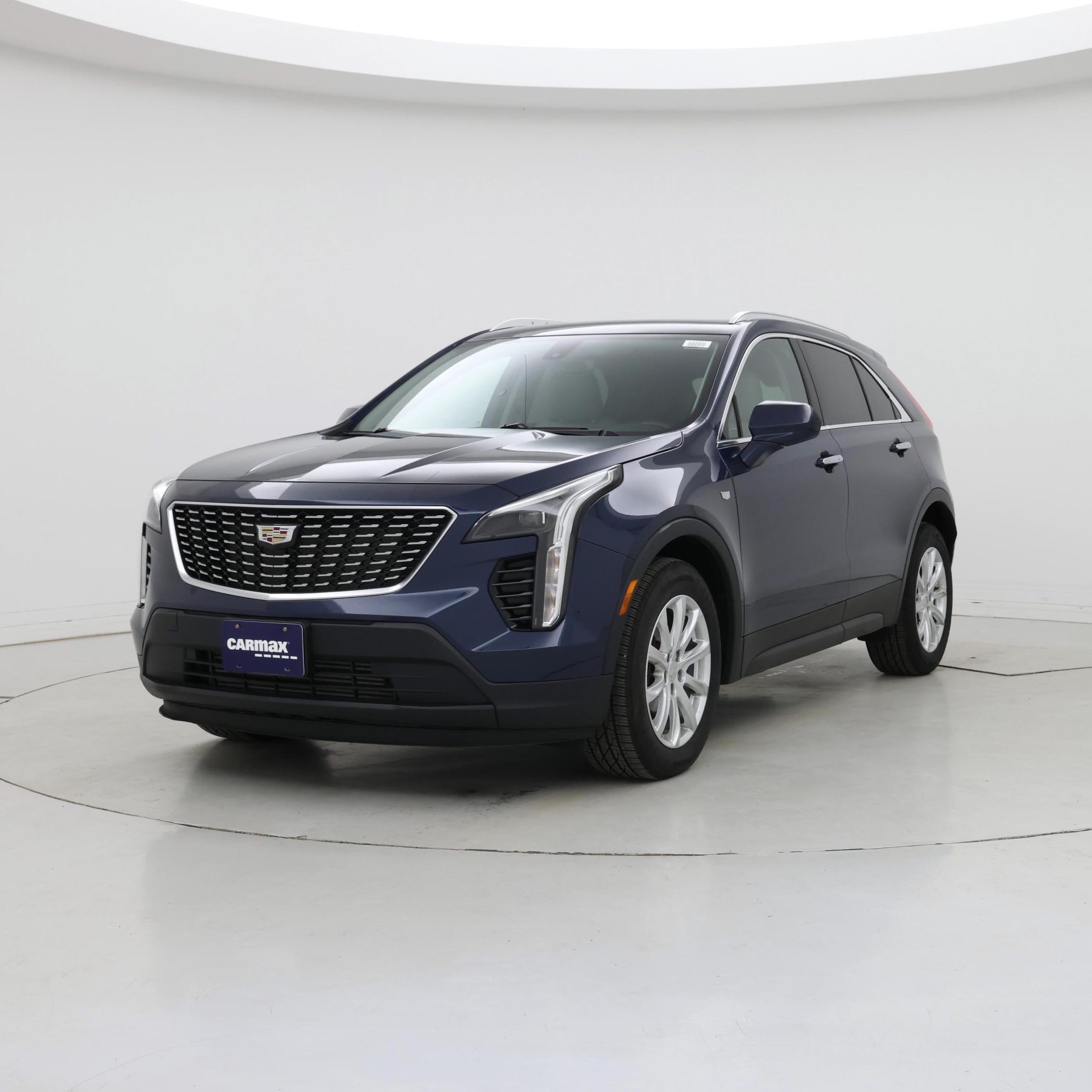 Thumbnail: 2019 Cadillac XT4 - 4