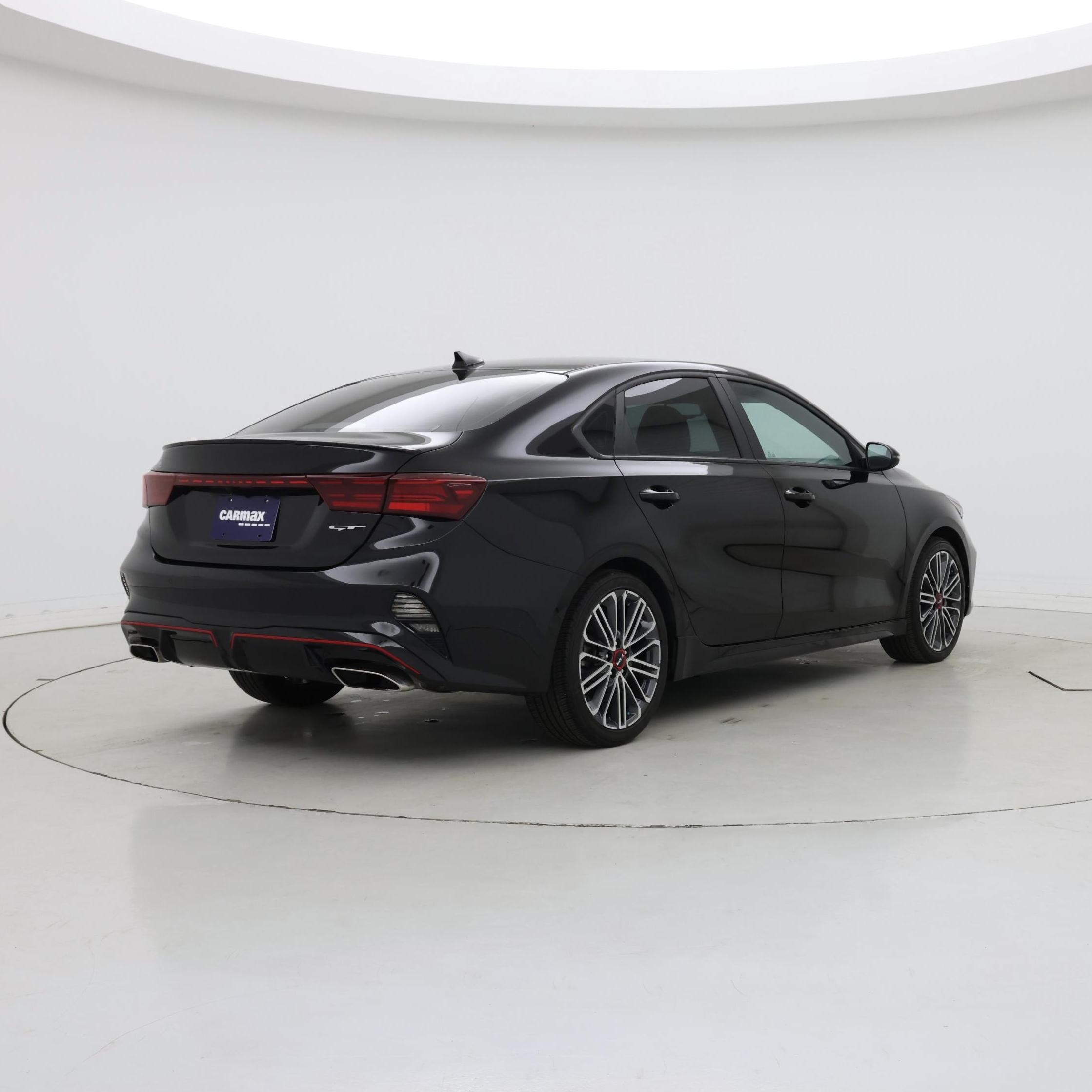 Thumbnail: 2023 Kia Forte - 8