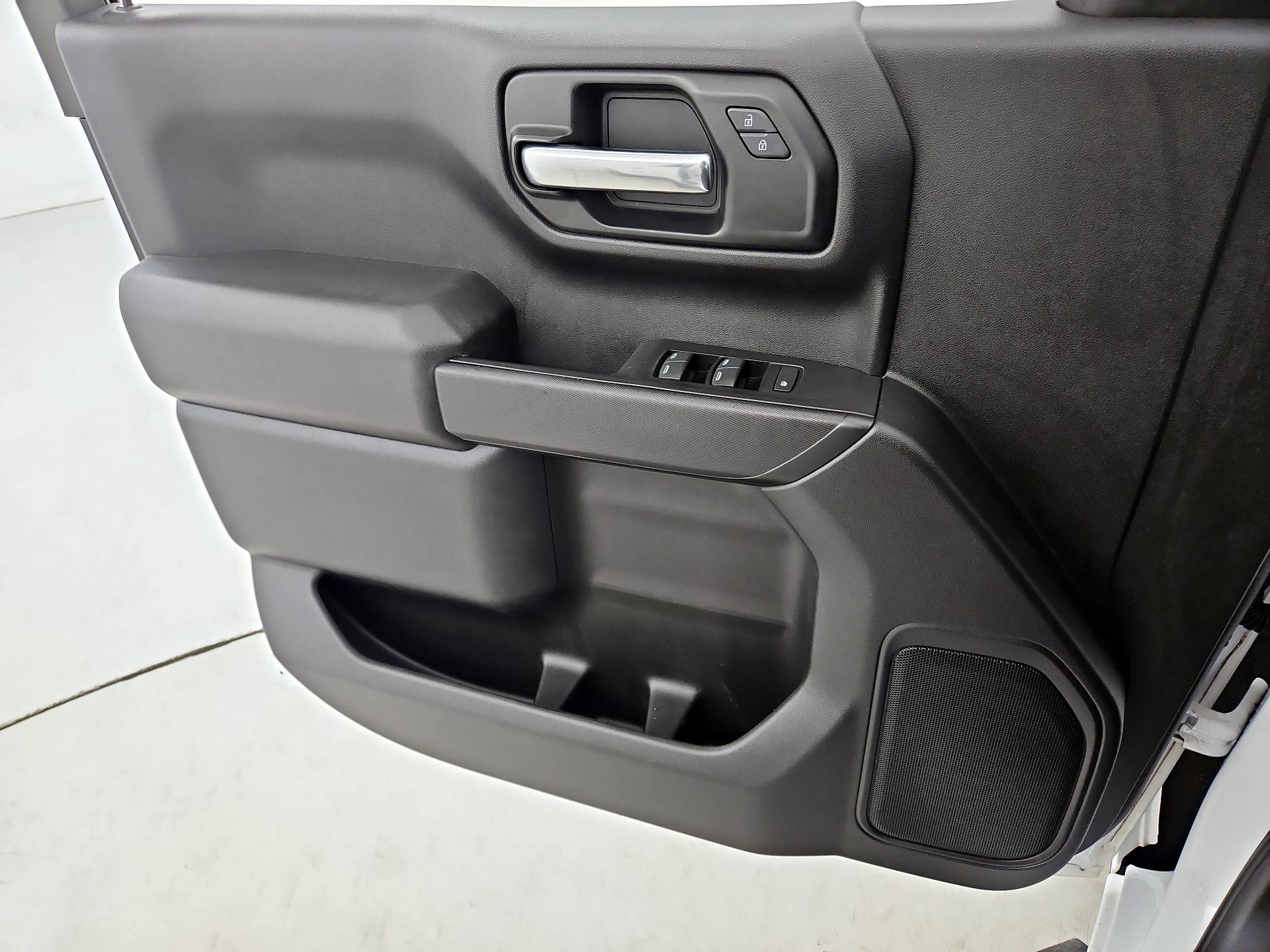 Thumbnail: 2020 Chevrolet Silverado 1500 - 12