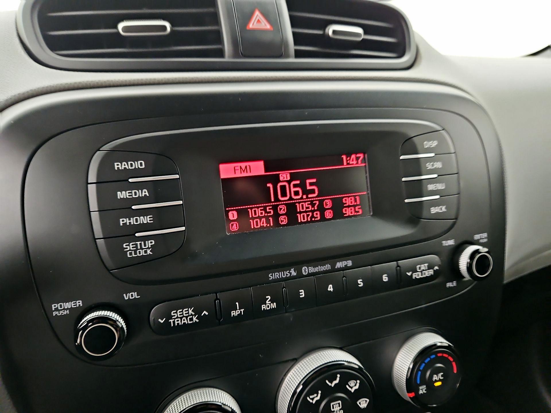 Thumbnail: 2014 Kia Soul - 14