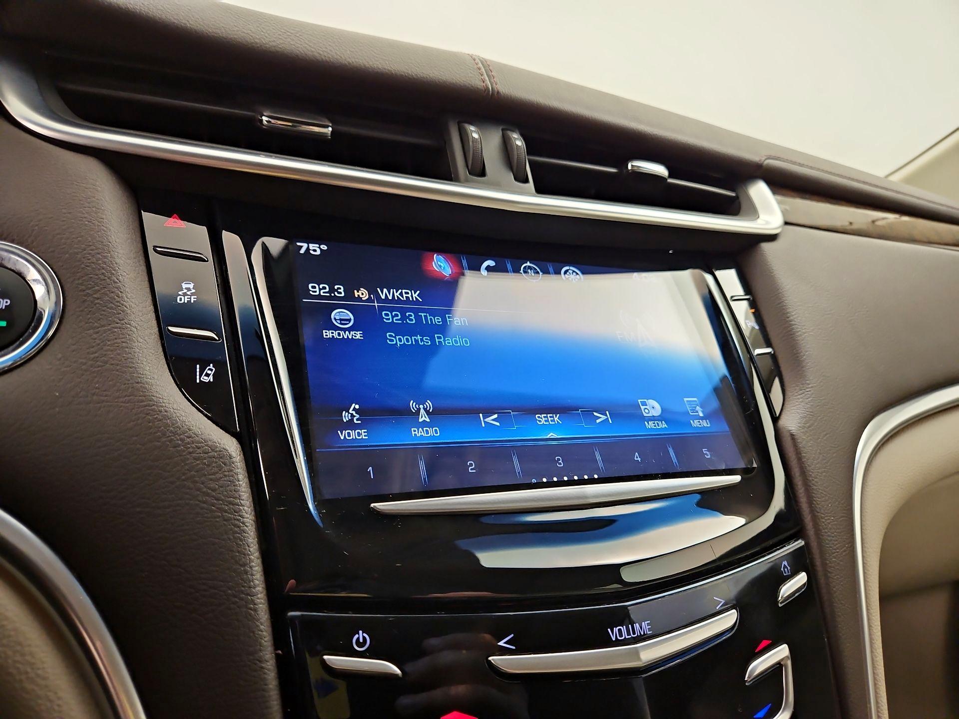 Thumbnail: 2014 Cadillac XTS - 16