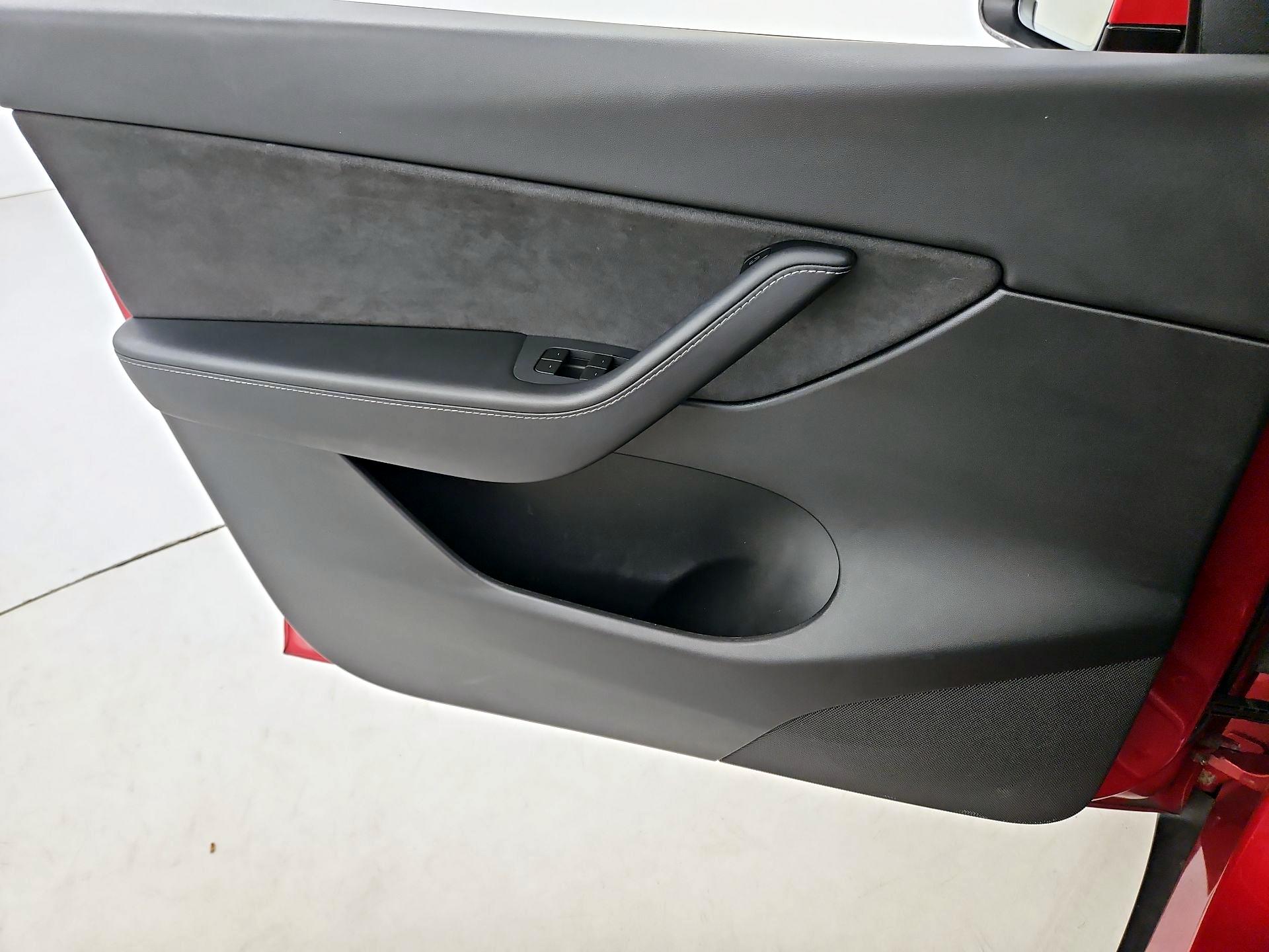 Thumbnail: 2021 Tesla Model Y - 12
