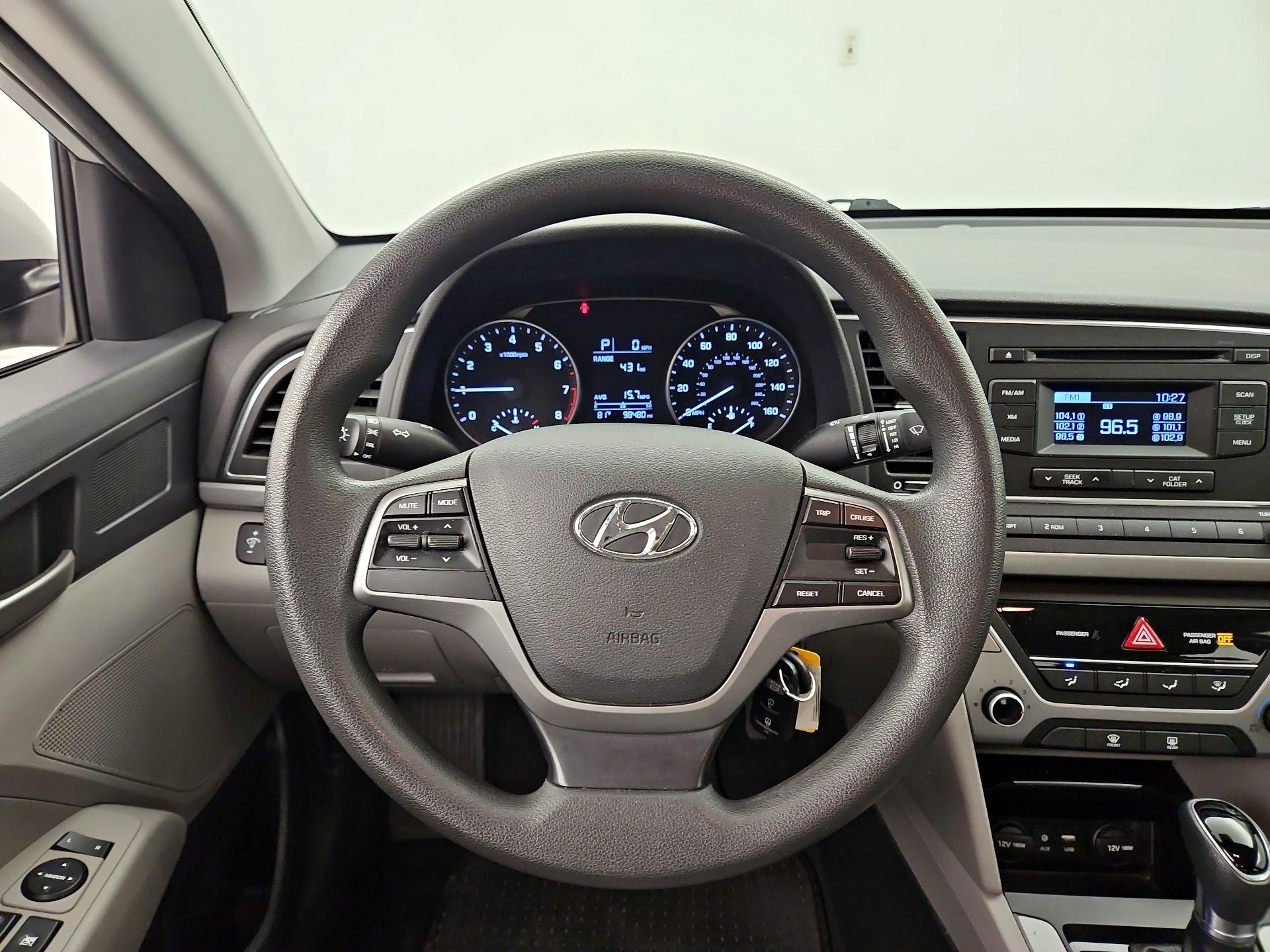 Thumbnail: 2017 Hyundai Elantra - 10