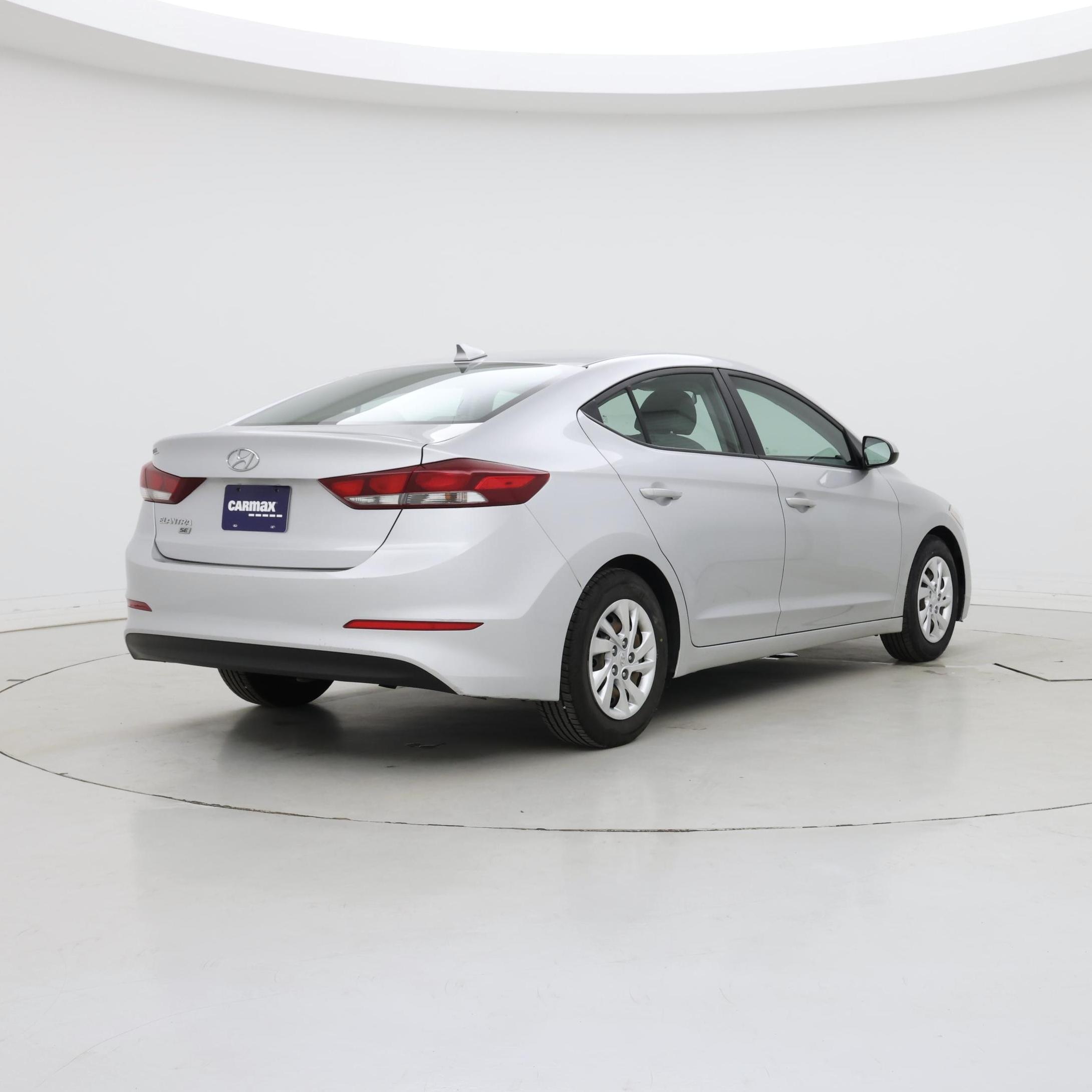 Thumbnail: 2017 Hyundai Elantra - 8