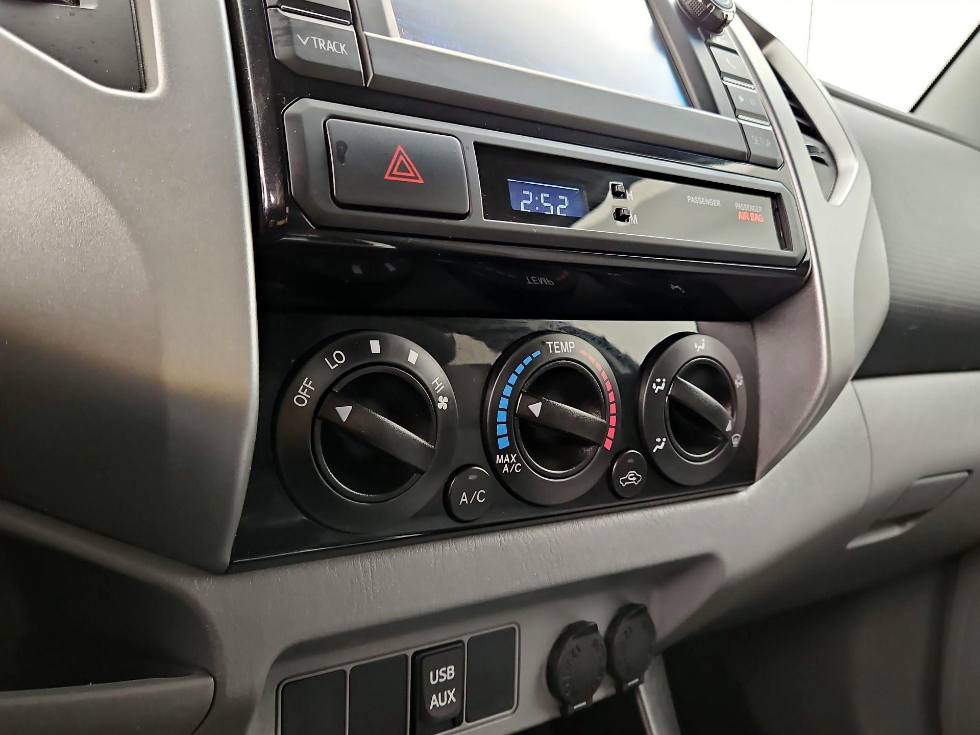 Thumbnail: 2013 Toyota Tacoma - 16